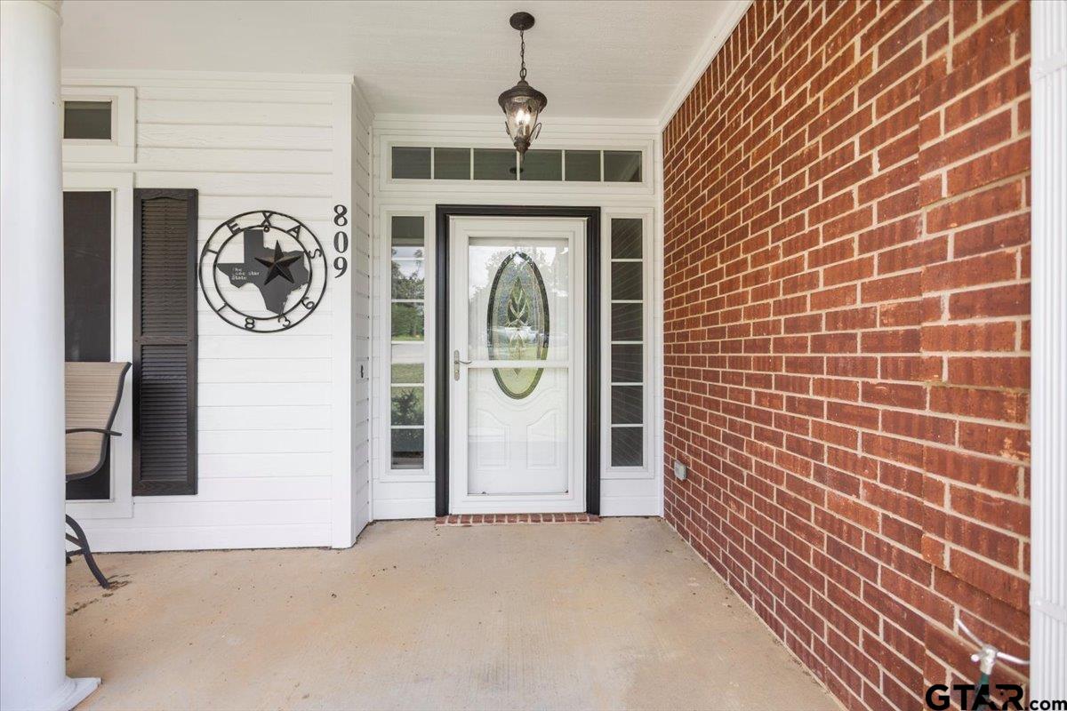 809 Jack Drive Property Photo 3