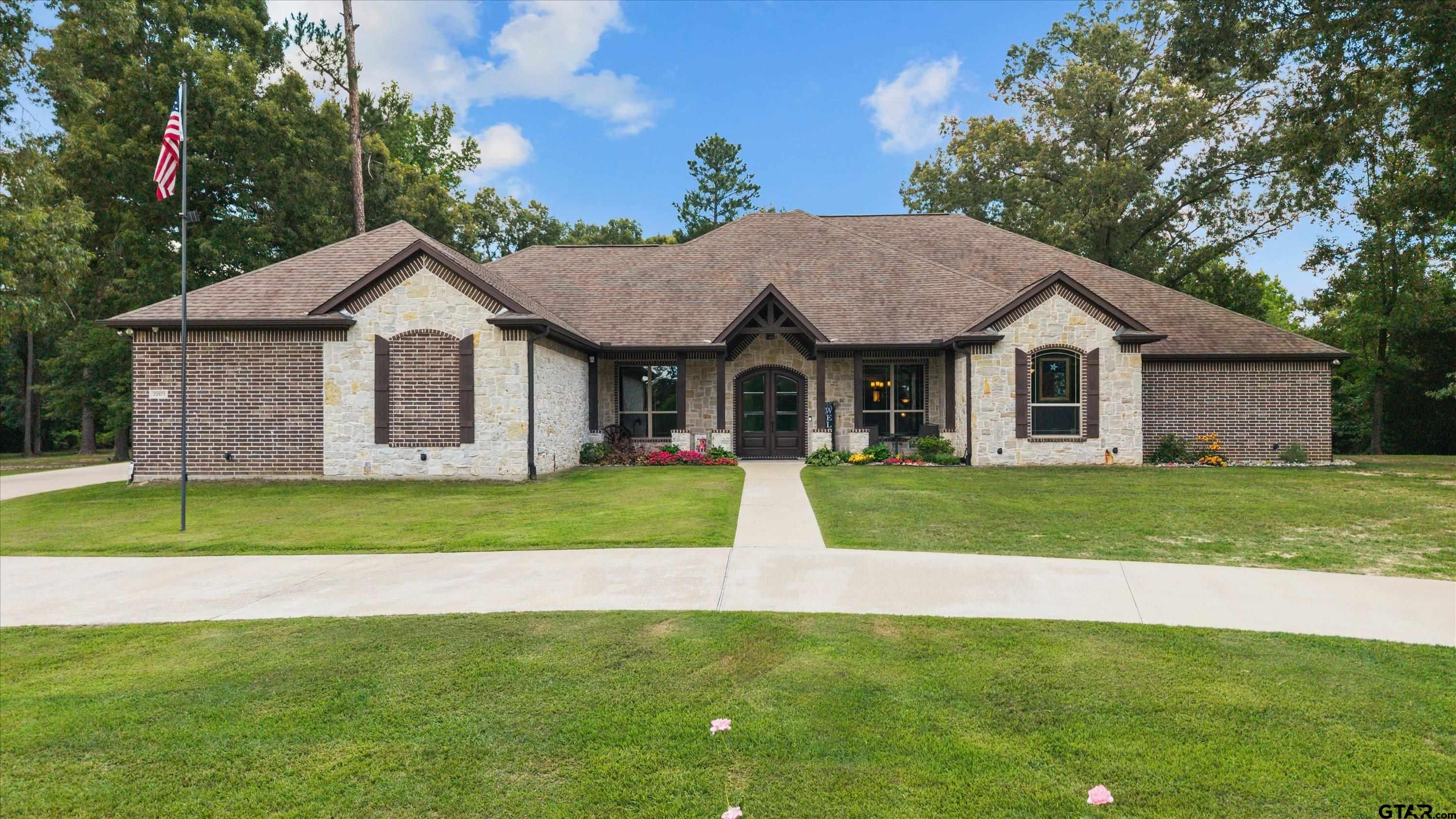 22571 Lake Jackson Drive
