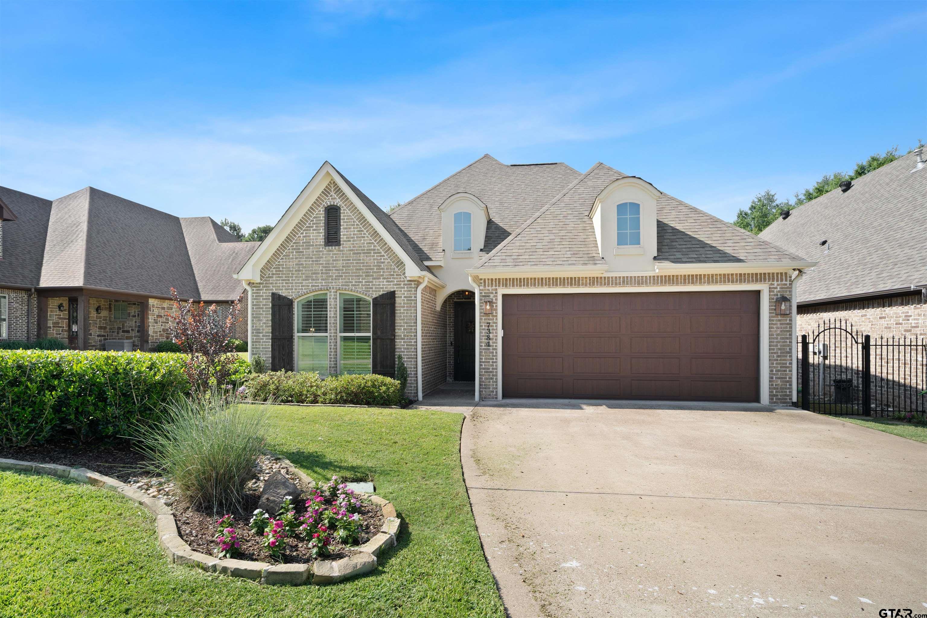 7384 Lake Pointe Cv Property Photo 1