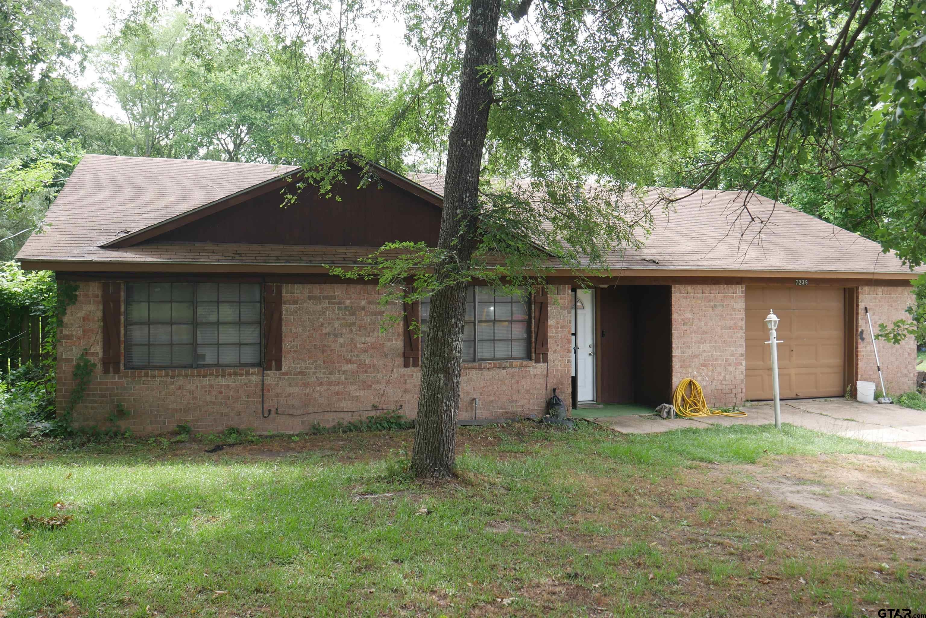 7239 Greenbriar Rd