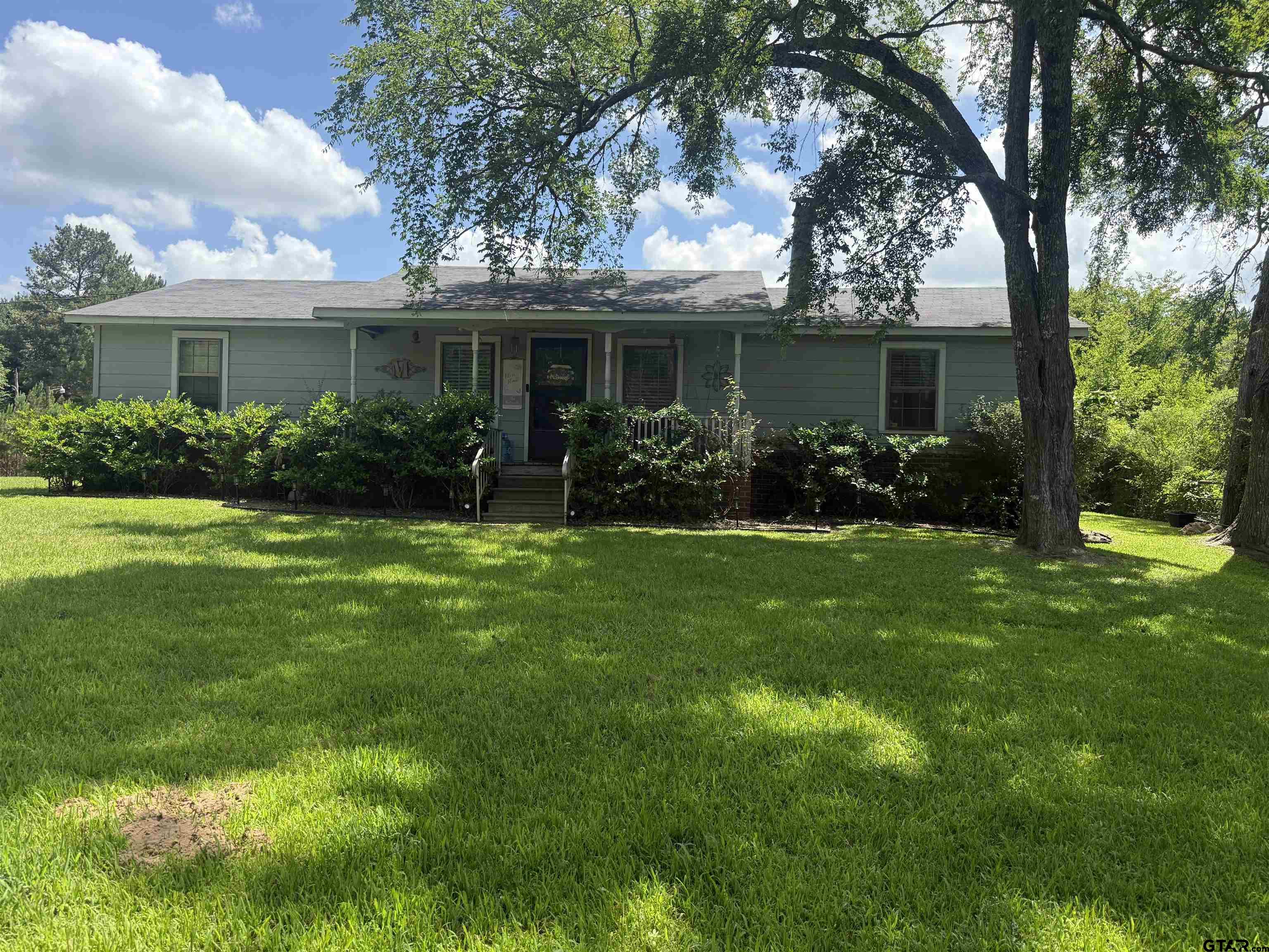 3901 Almond Rd Property Photo 1