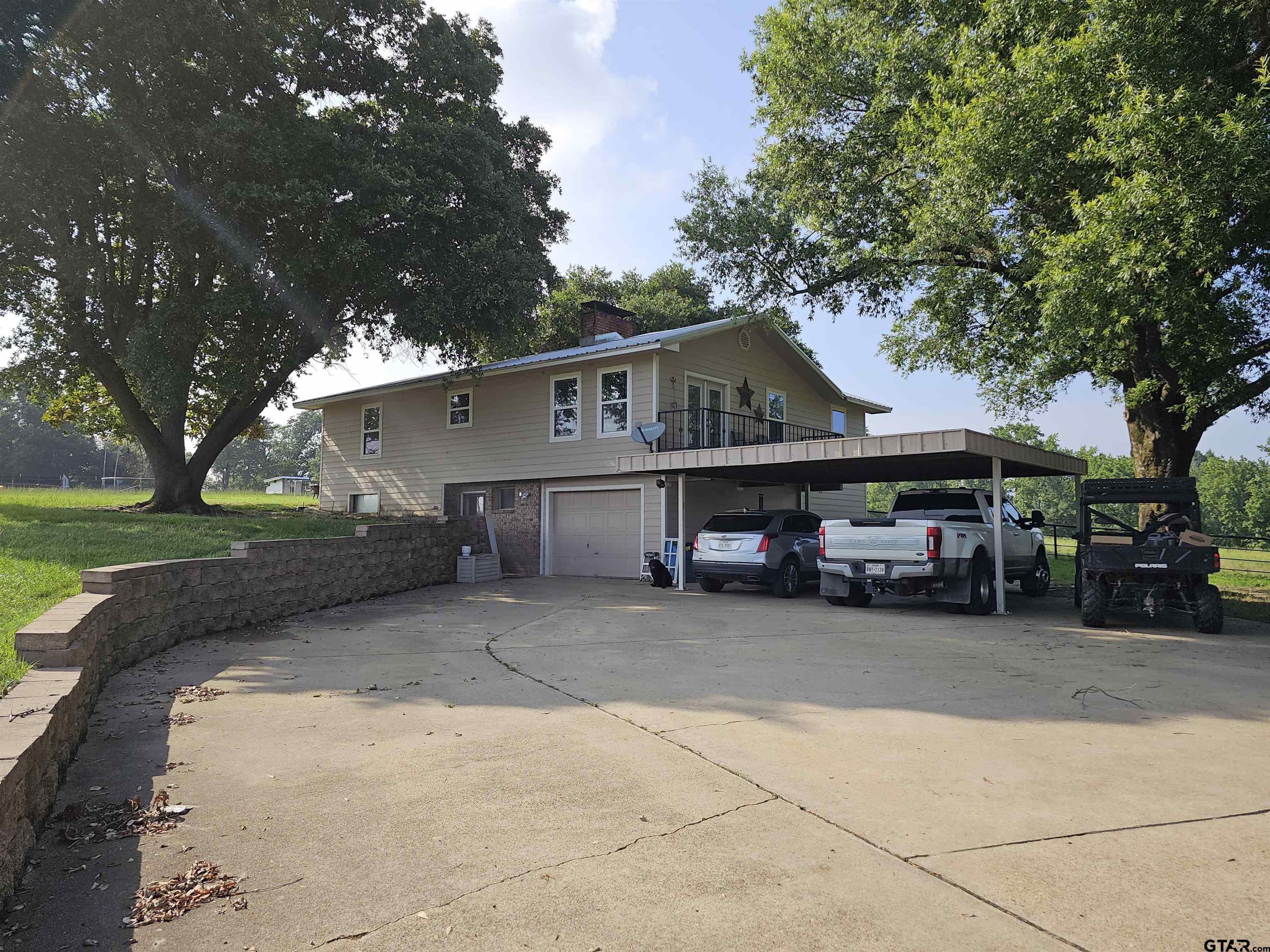 893 Fm 1519 Property Photo 1