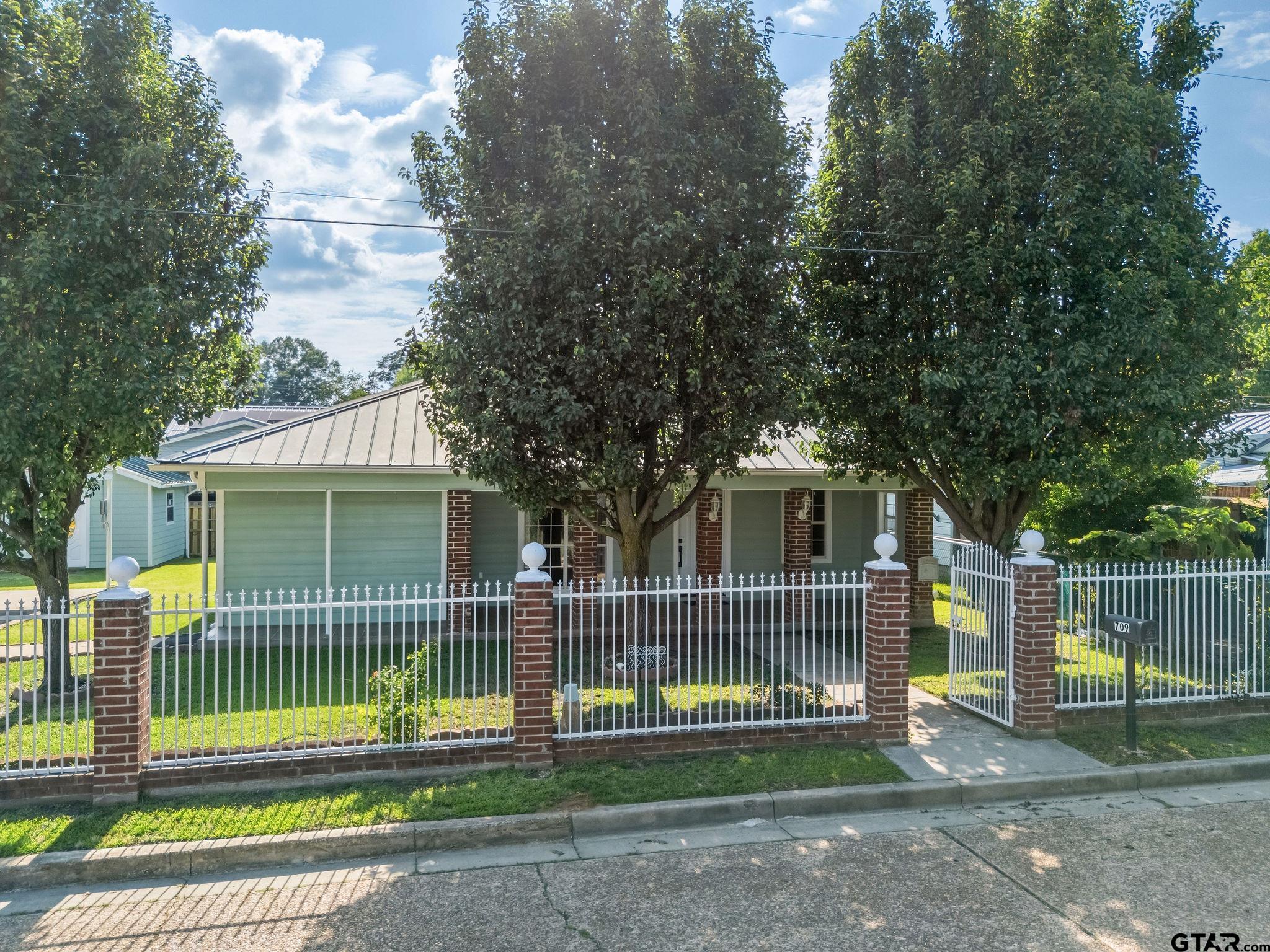 709 Corrigan Property Photo 1