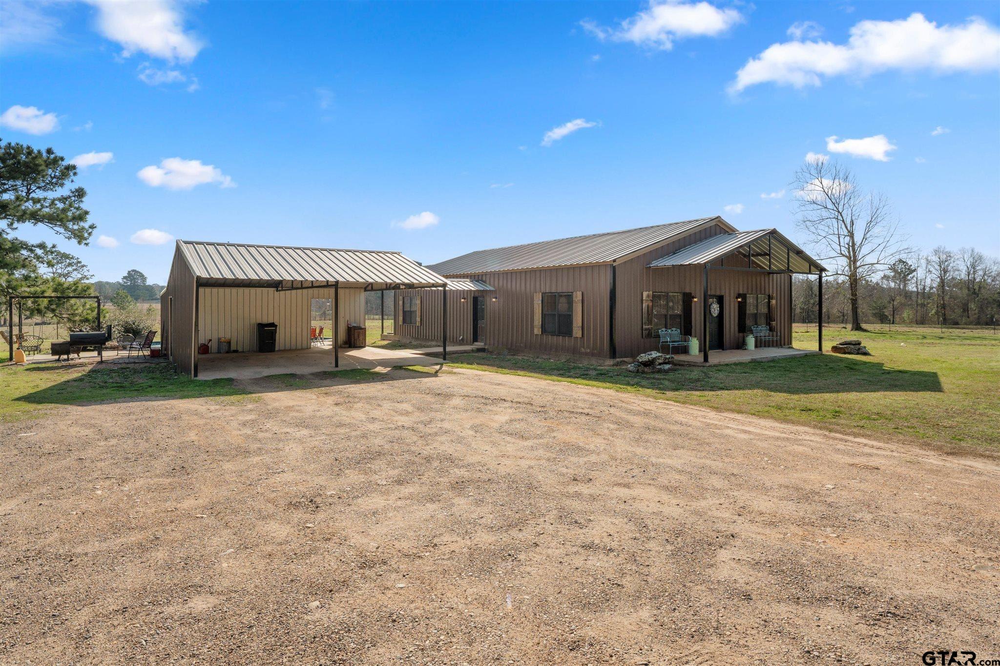 3639 Cr 4122 Property Photo 1