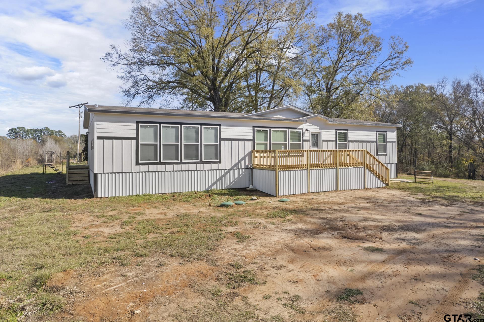 13521 Fm 130 Property Photo 1