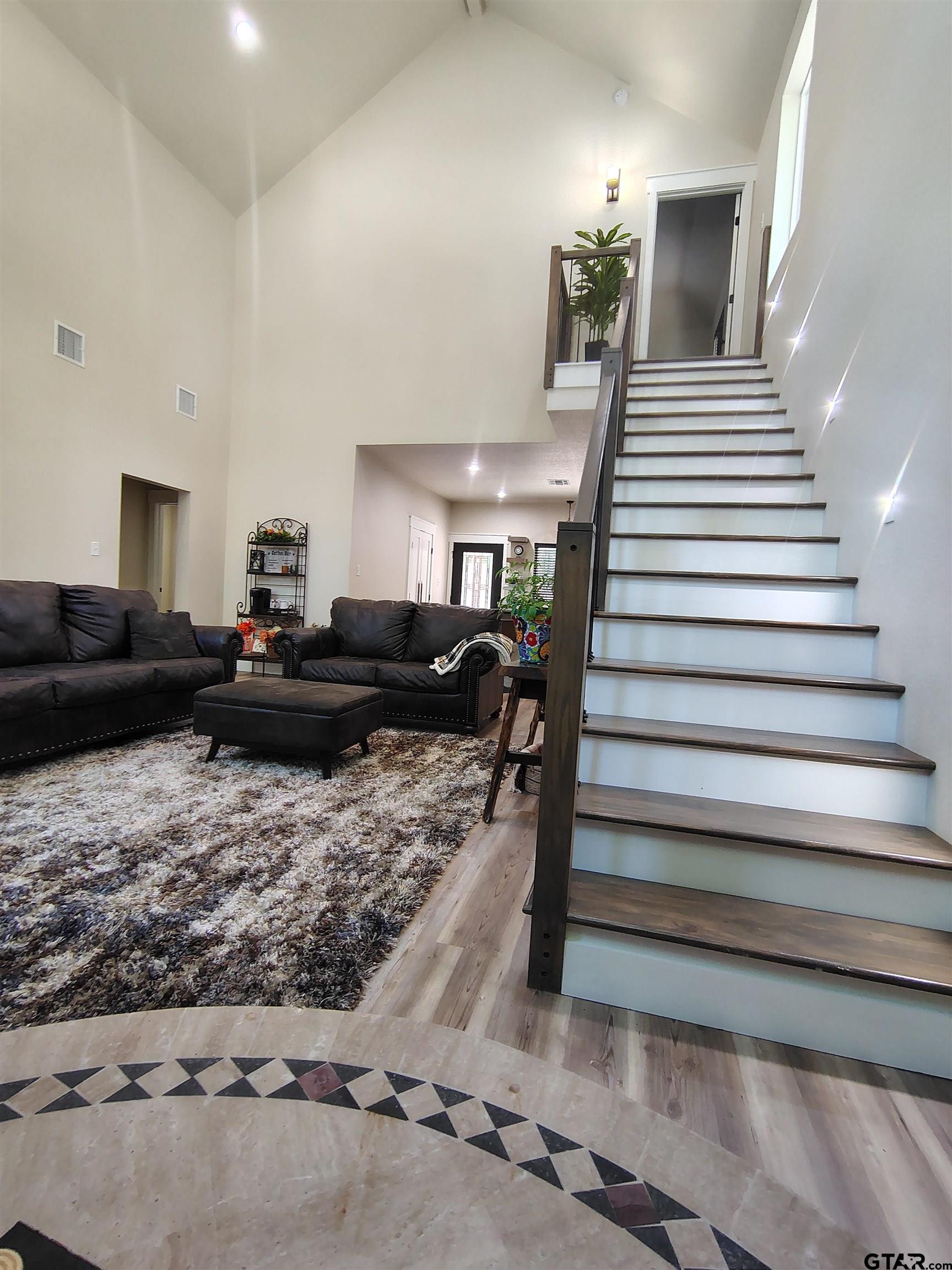 118 Primrose Path Property Photo 17