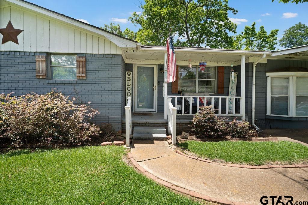 403 Ridgewood Drive
