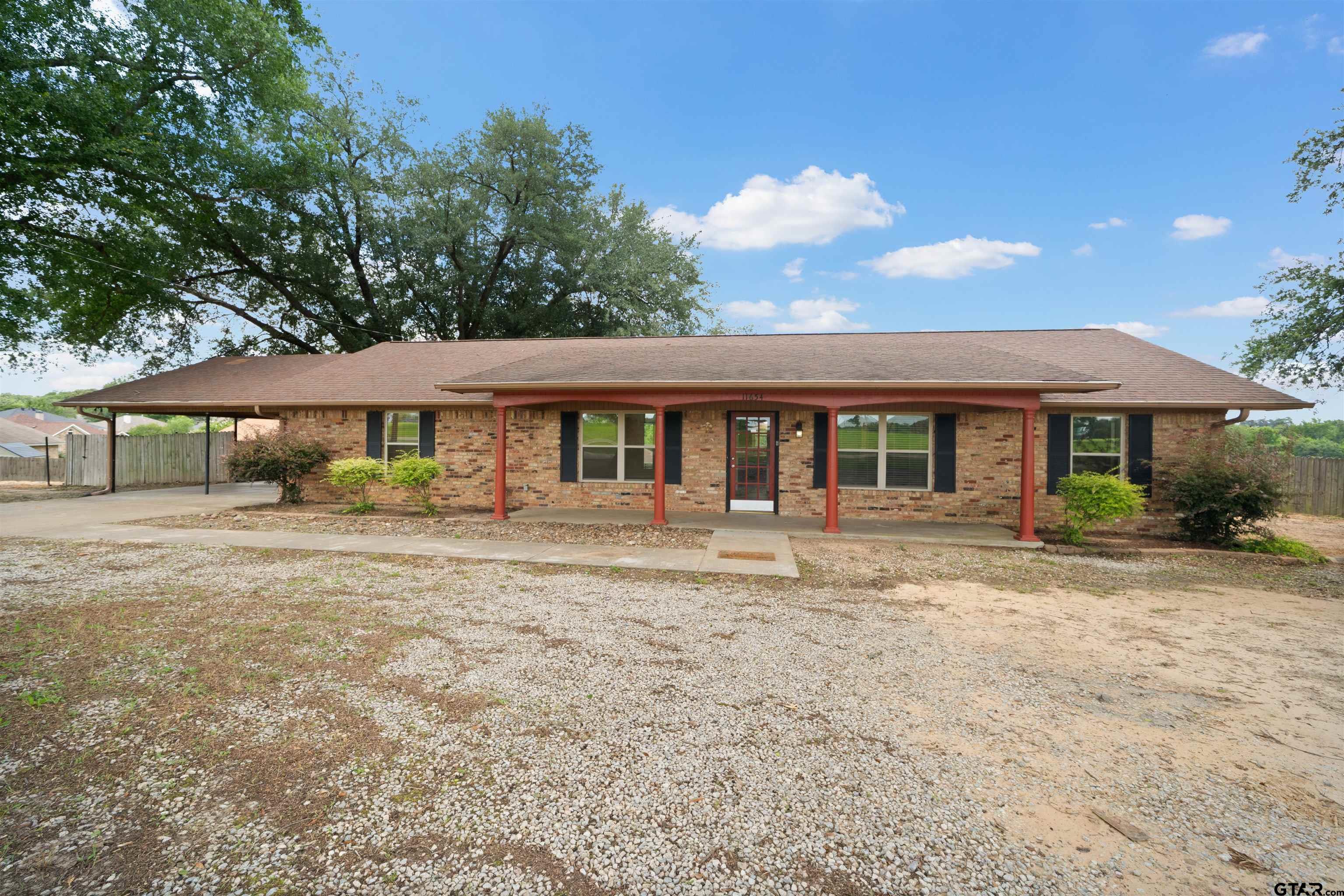 11654 Fm 2868 Property Photo 1
