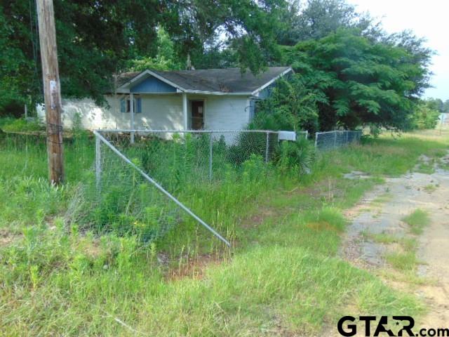 7245 Fm 747 Property Photo 1
