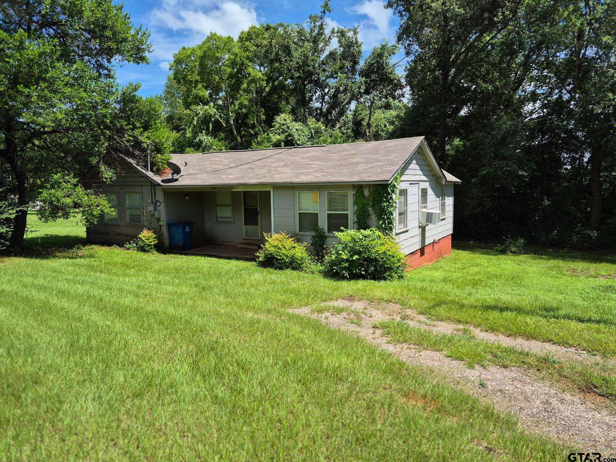501 Myrtle Dr Property Photo 1