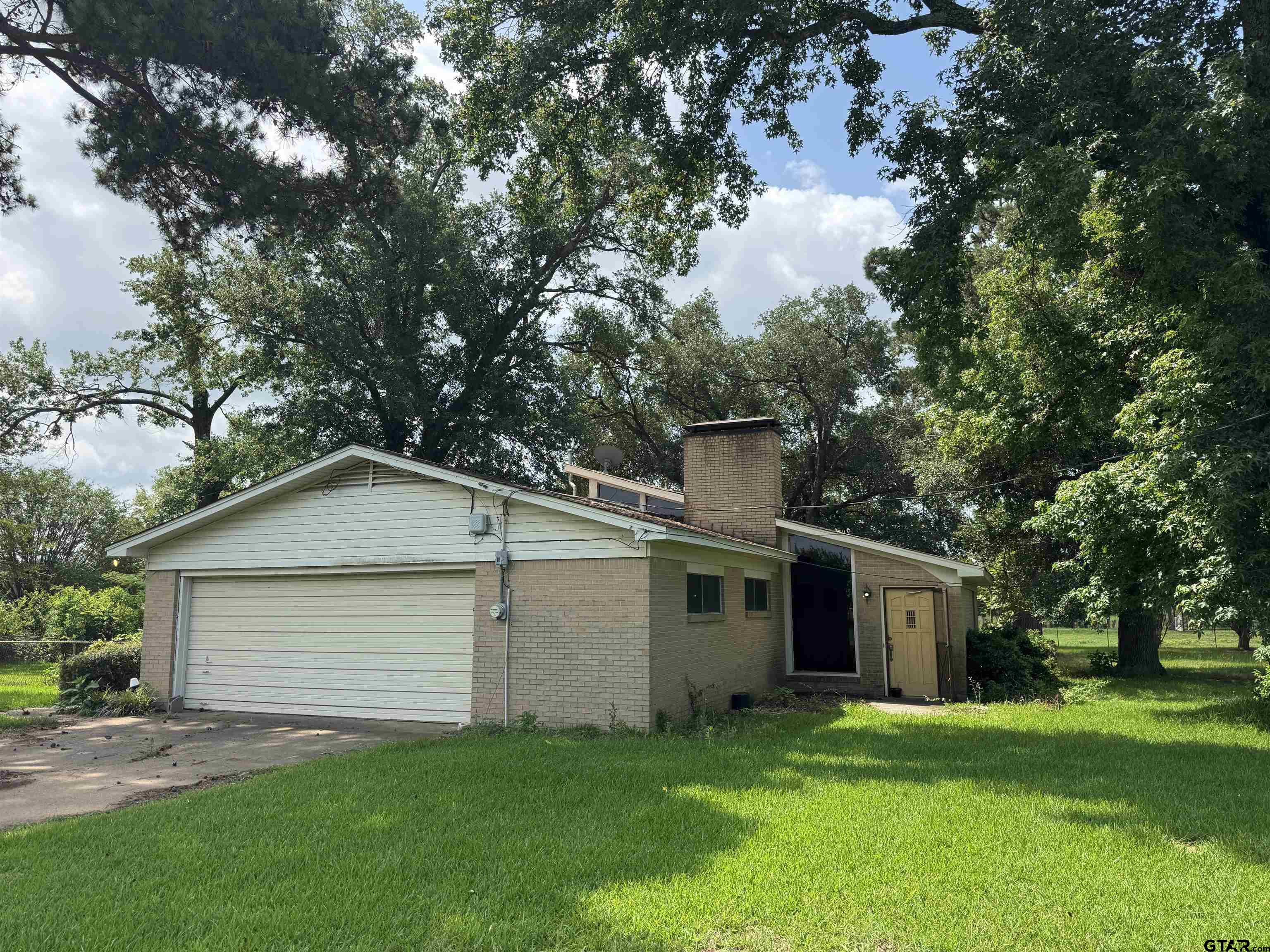 992 C R 1147 N Property Photo 1