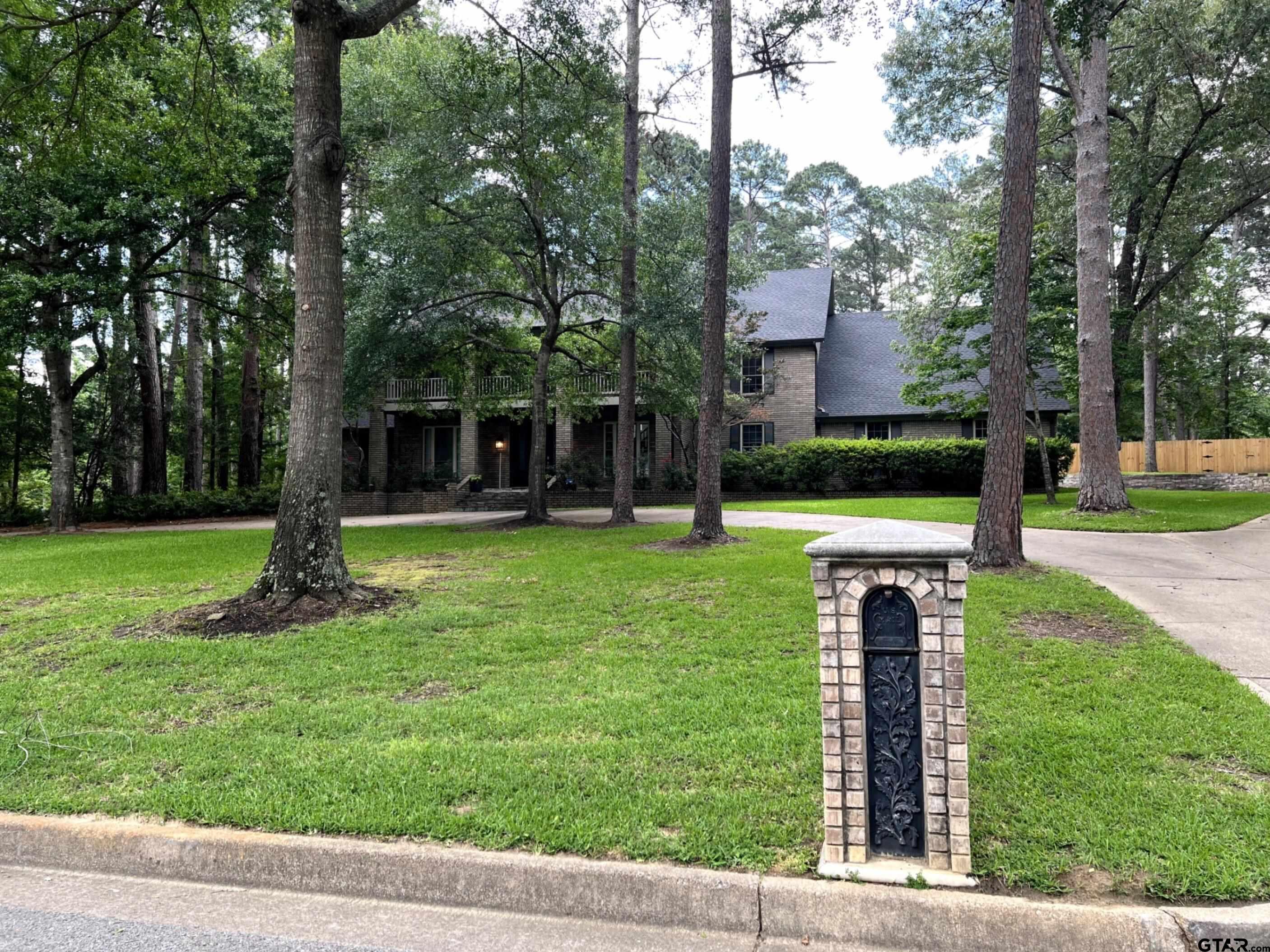 9334 Chisholm Trl Property Photo 1