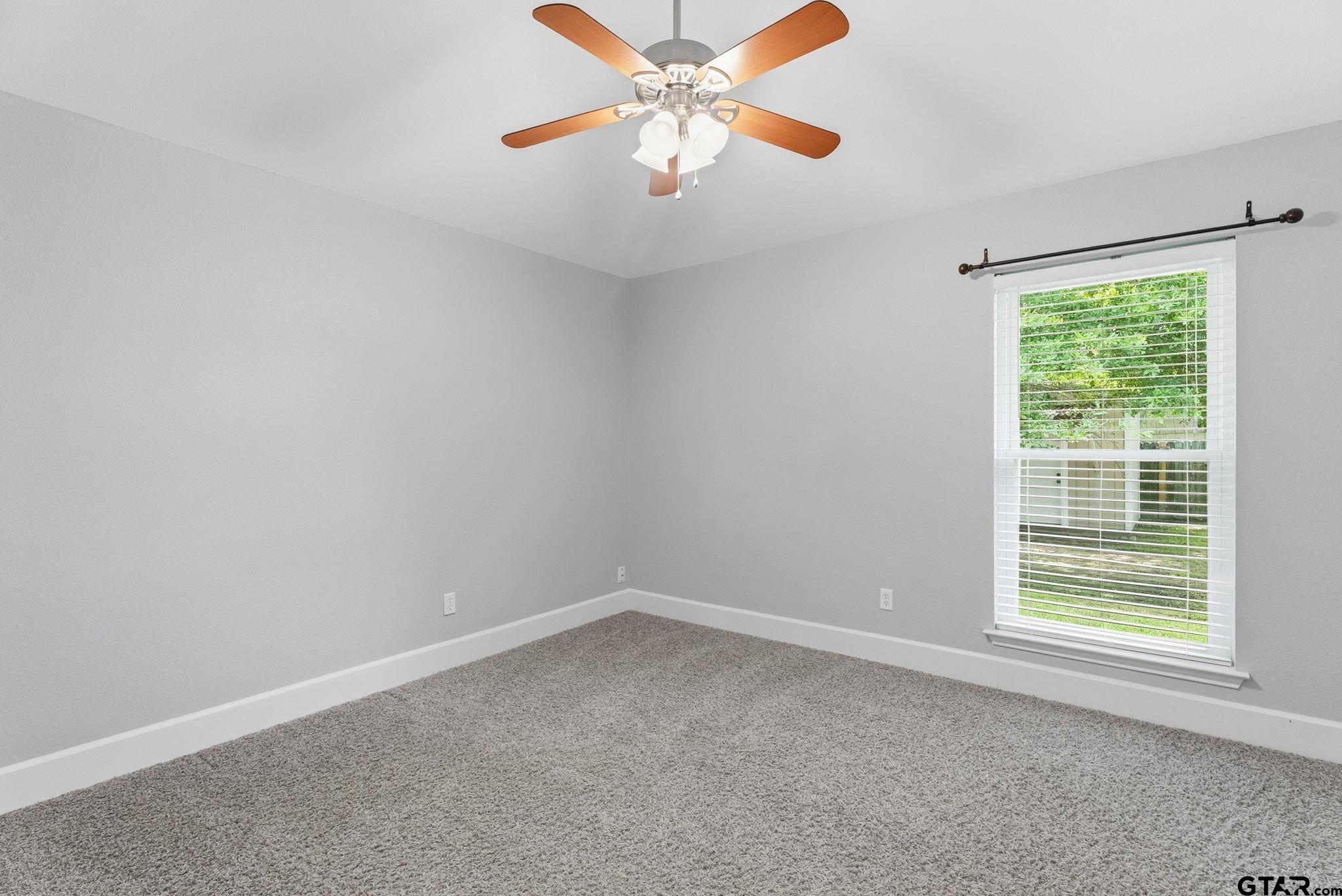 681 Frederick Cir. Property Photo 21