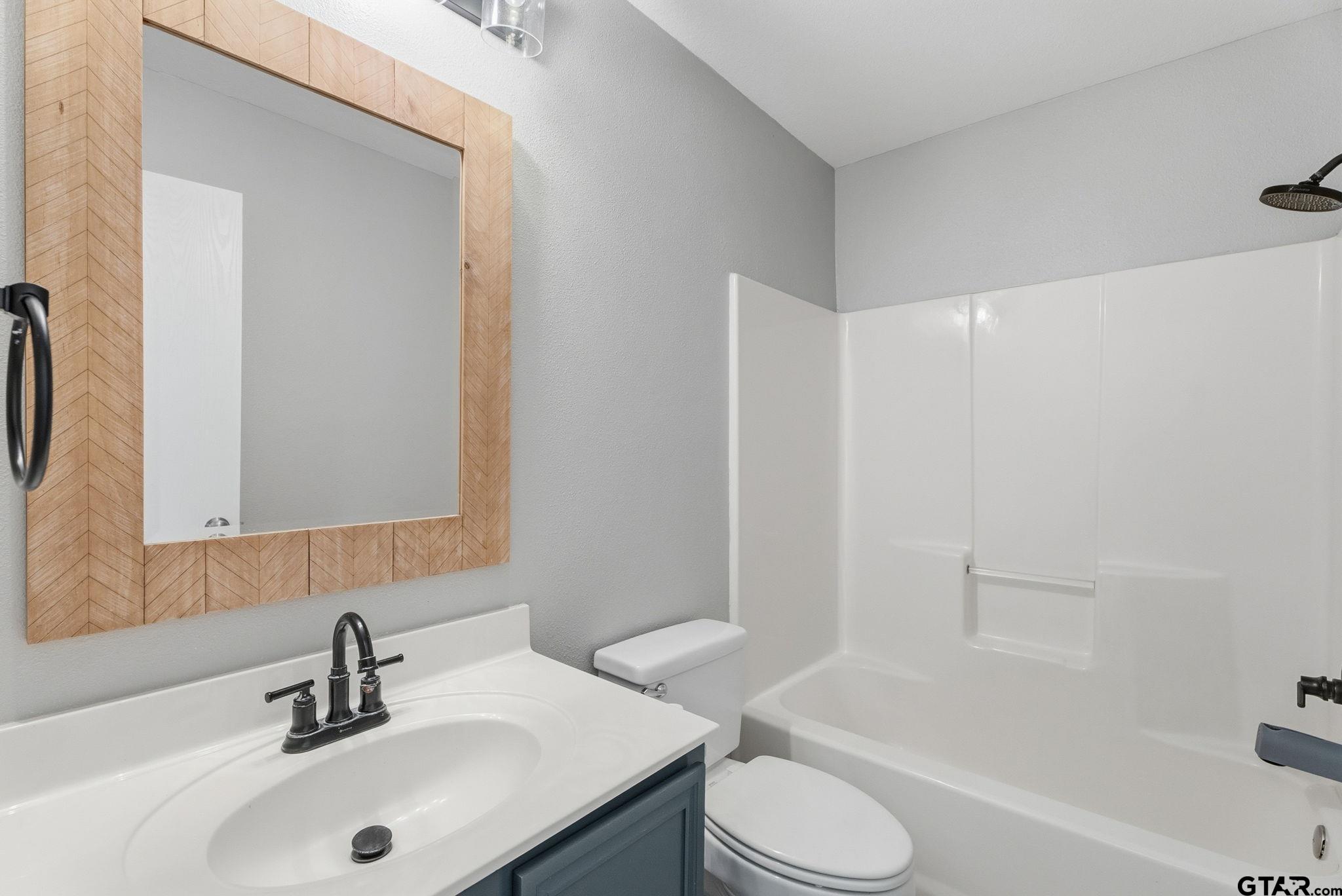 681 Frederick Cir. Property Photo 22