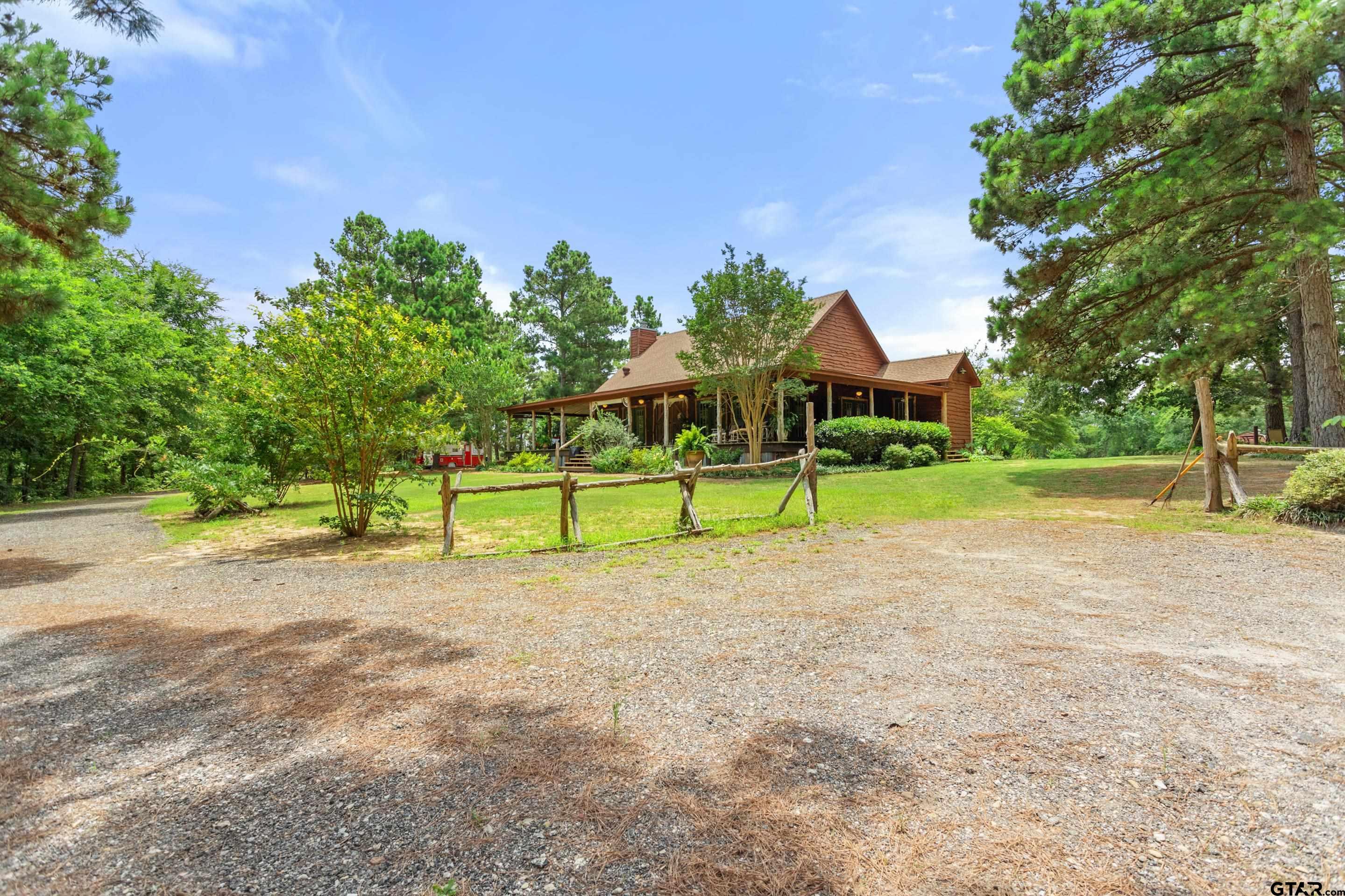 13620 County Road 4224 Property Photo 1