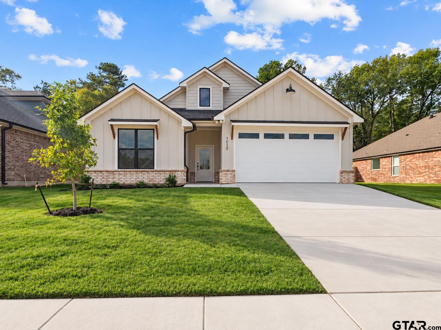 7929 Greenhill Drive Property Photo 1