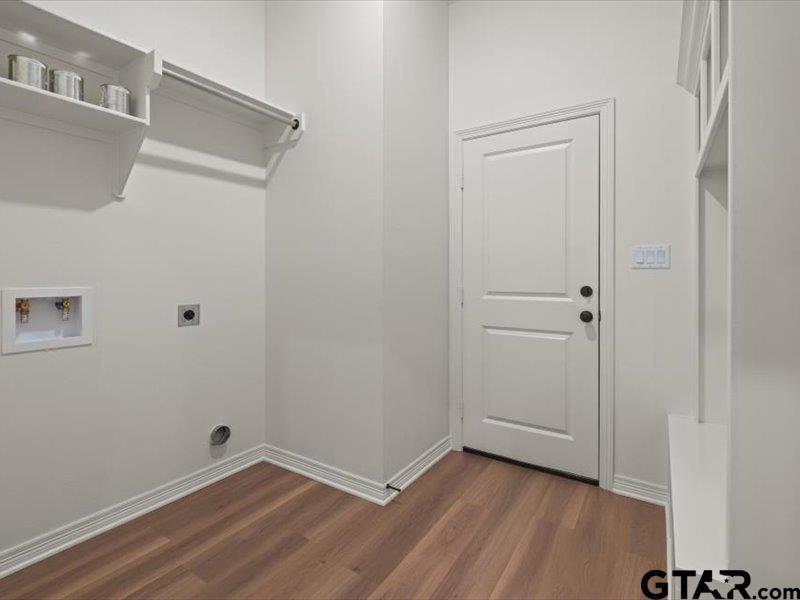 7929 Greenhill Drive Property Photo 8
