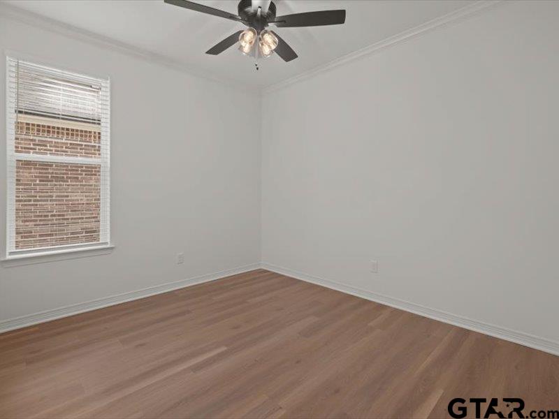 7929 Greenhill Drive Property Photo 12