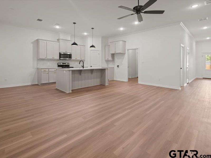 7929 Greenhill Drive Property Photo 15