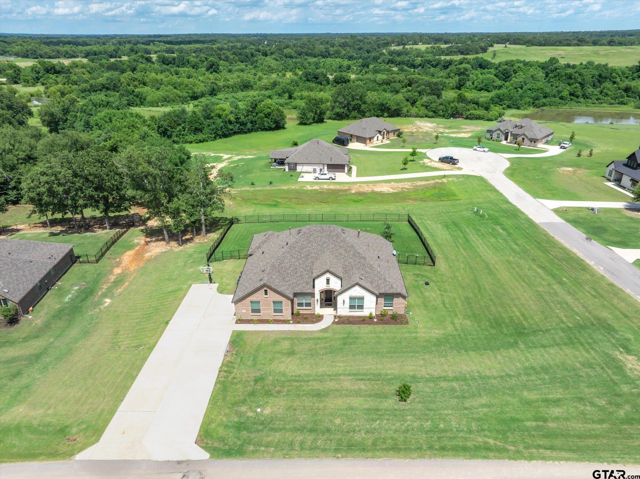 425 Private Rd 7017