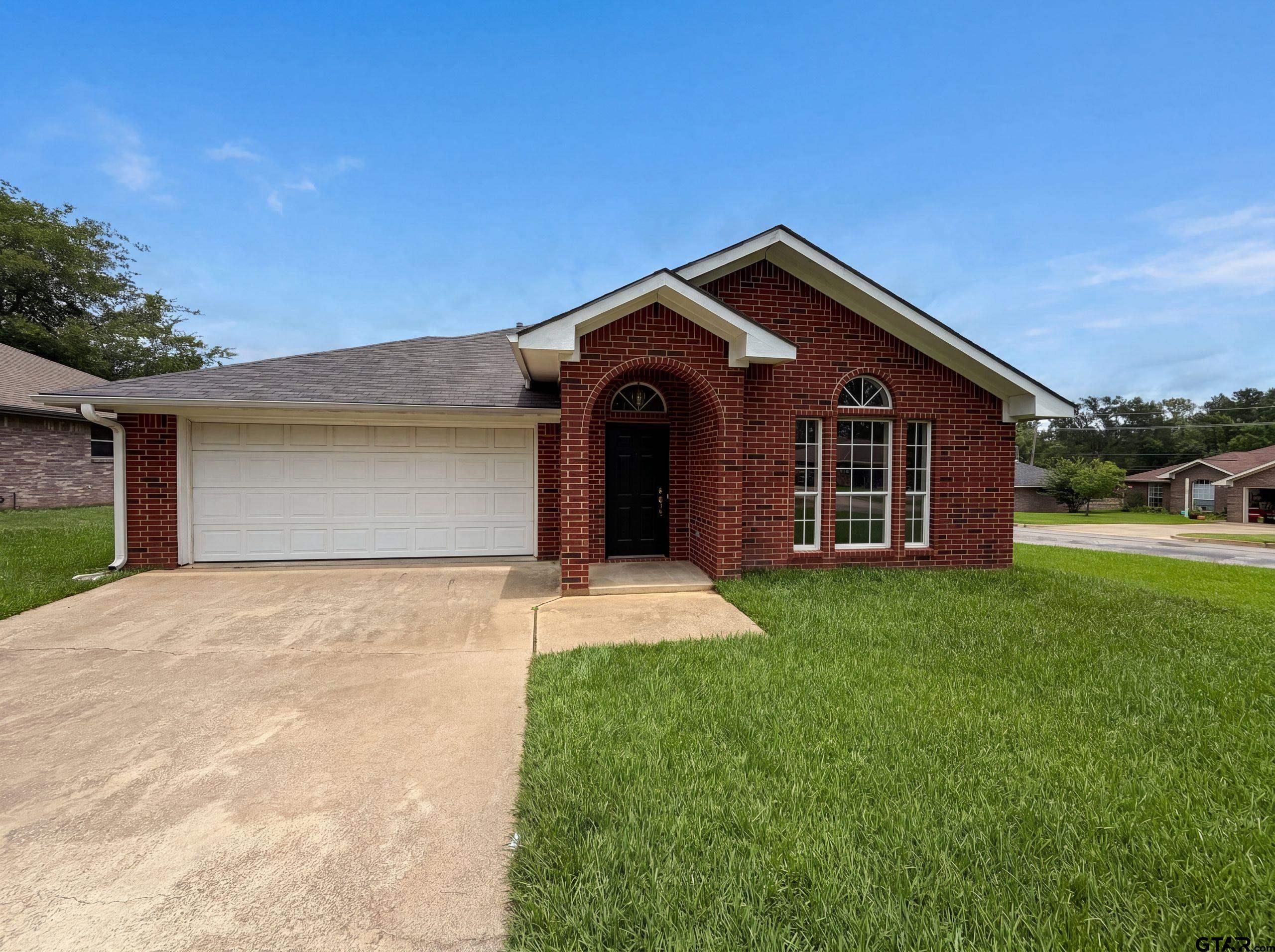 10740 Southern Trace Cir Property Photo 1