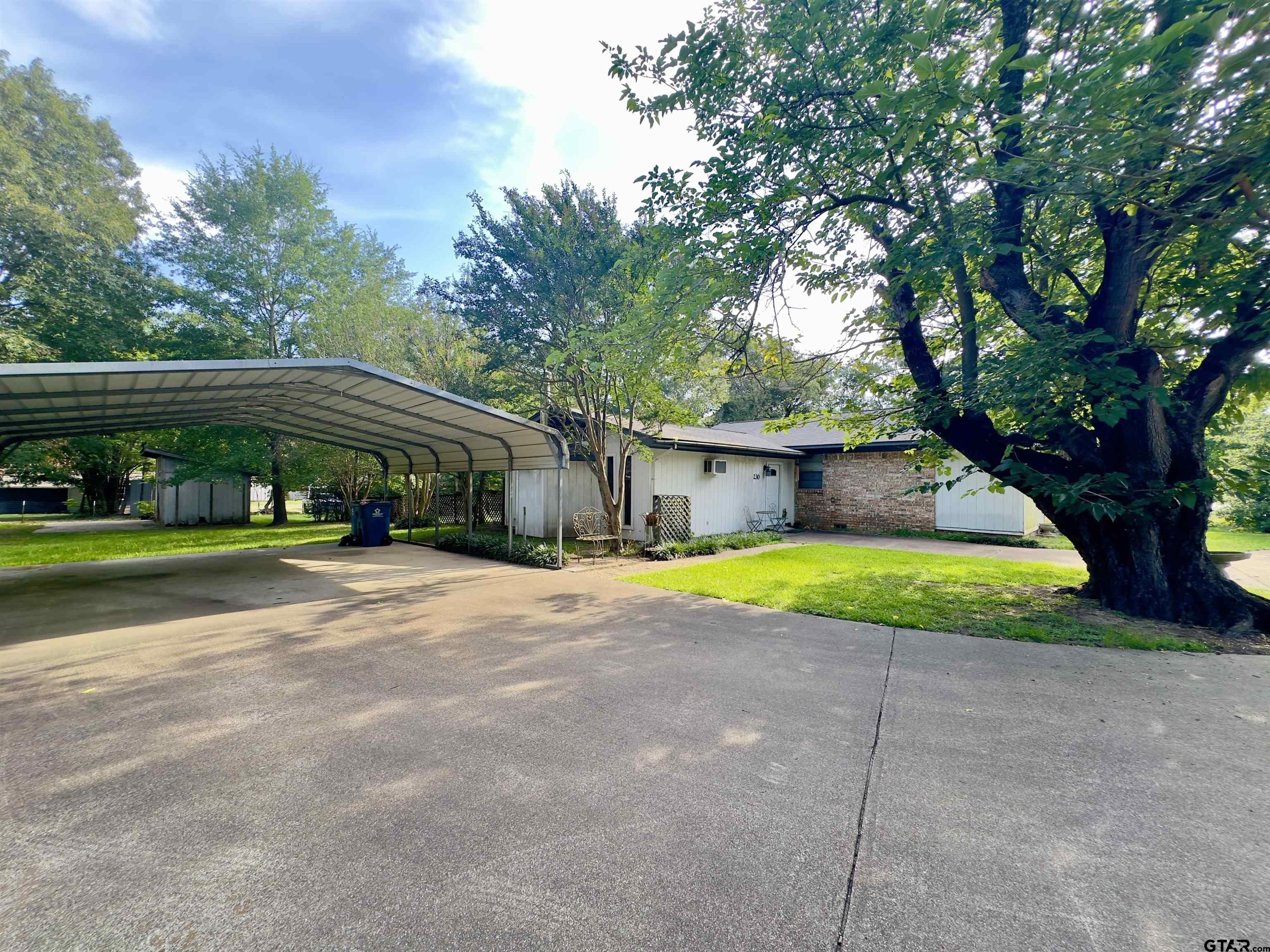 230 Scenic Loop Property Photo 1