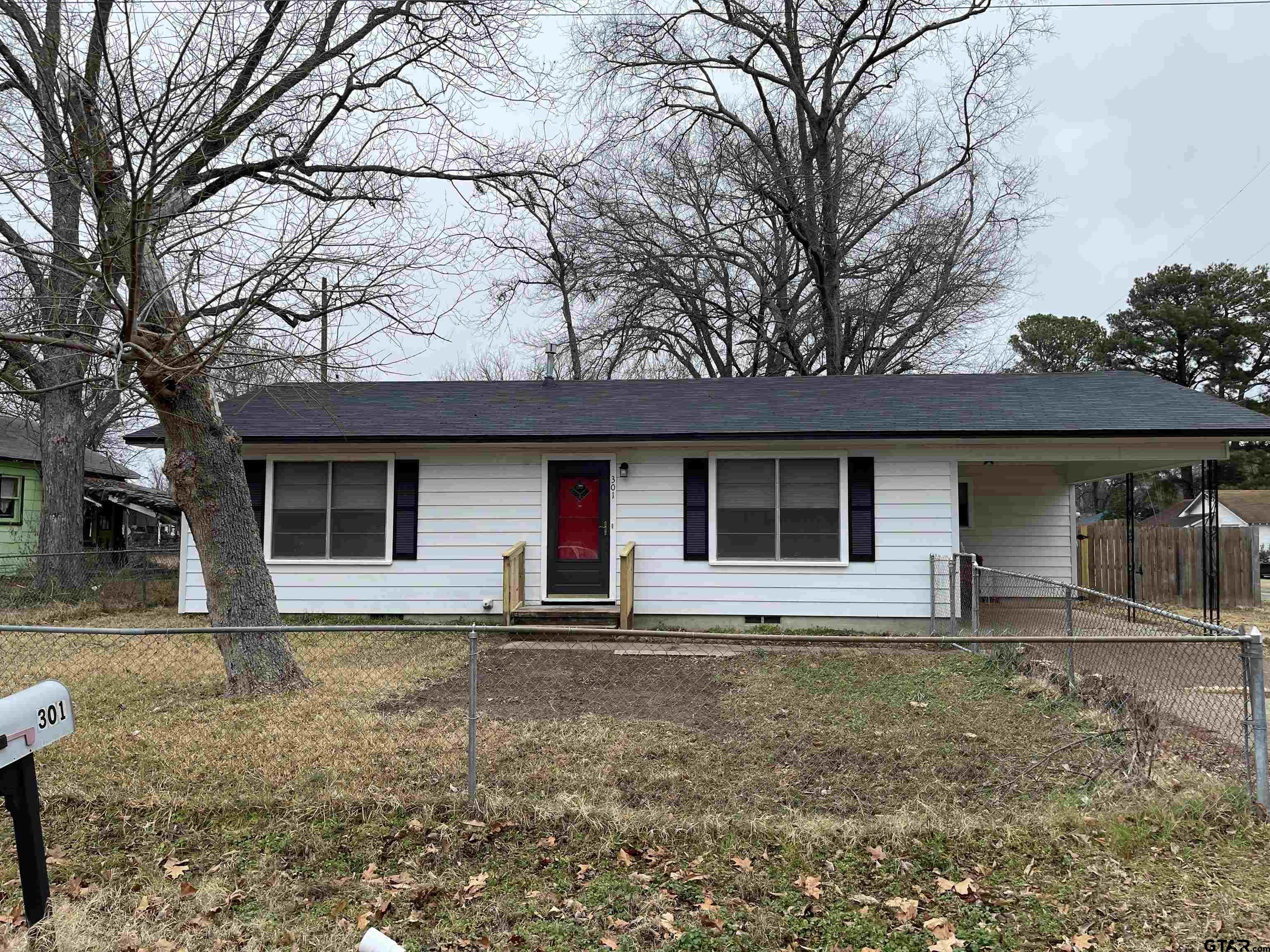 301 S Howison Property Photo 1