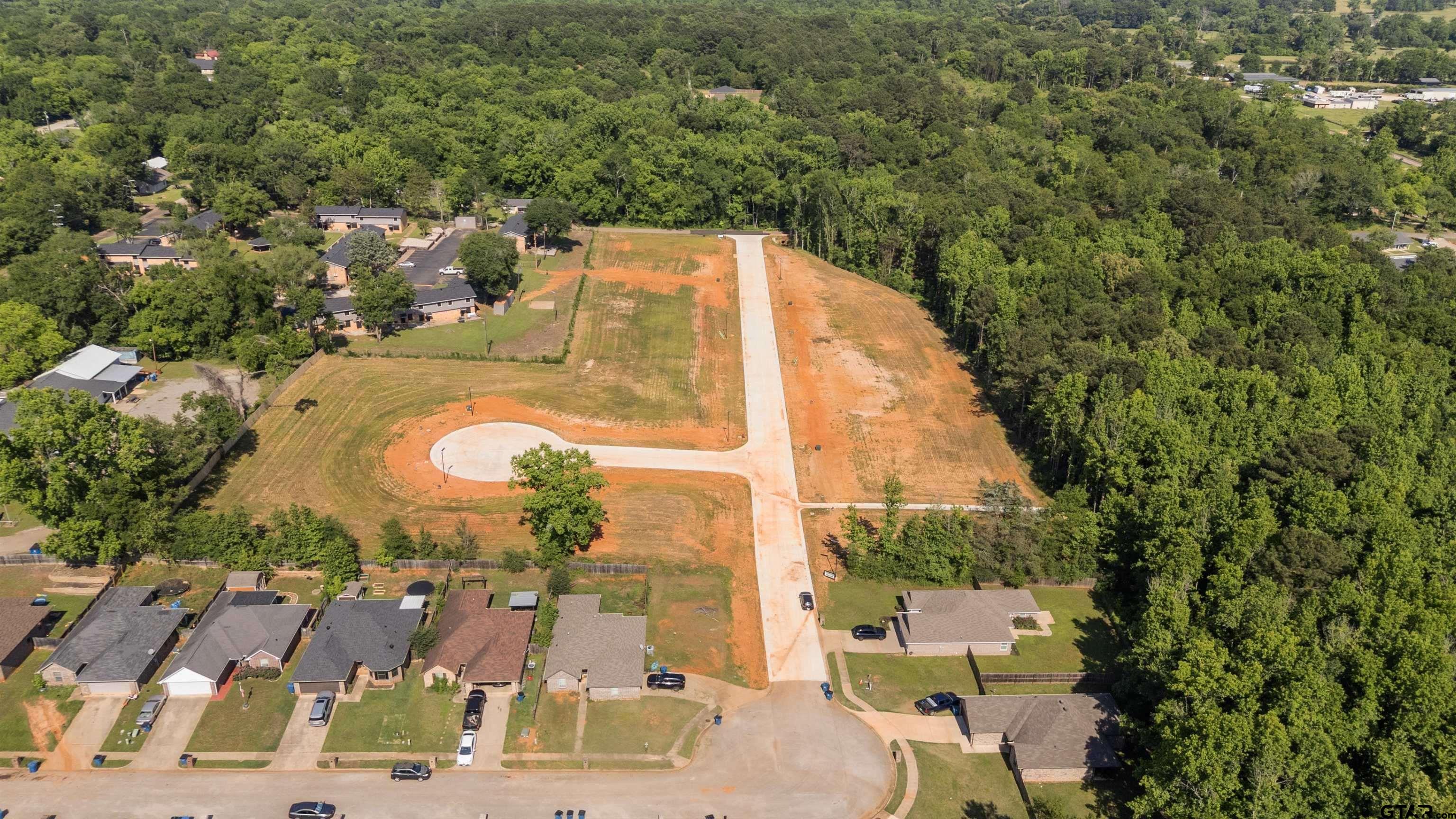 504 Driftwood Circle Property Photo 13