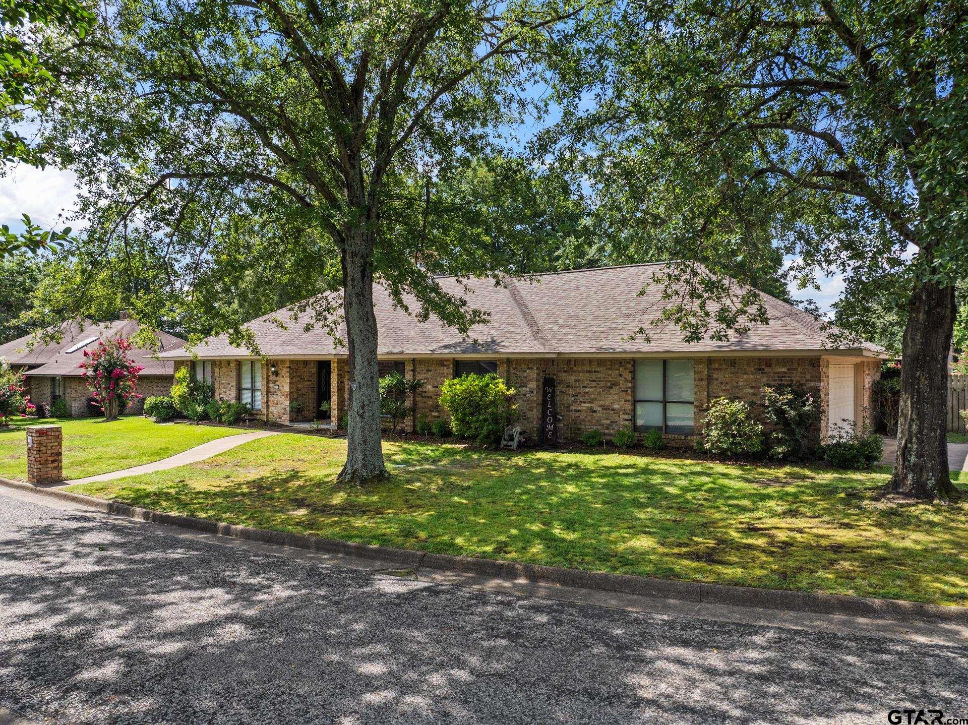 1801 N Fairway Property Photo 1