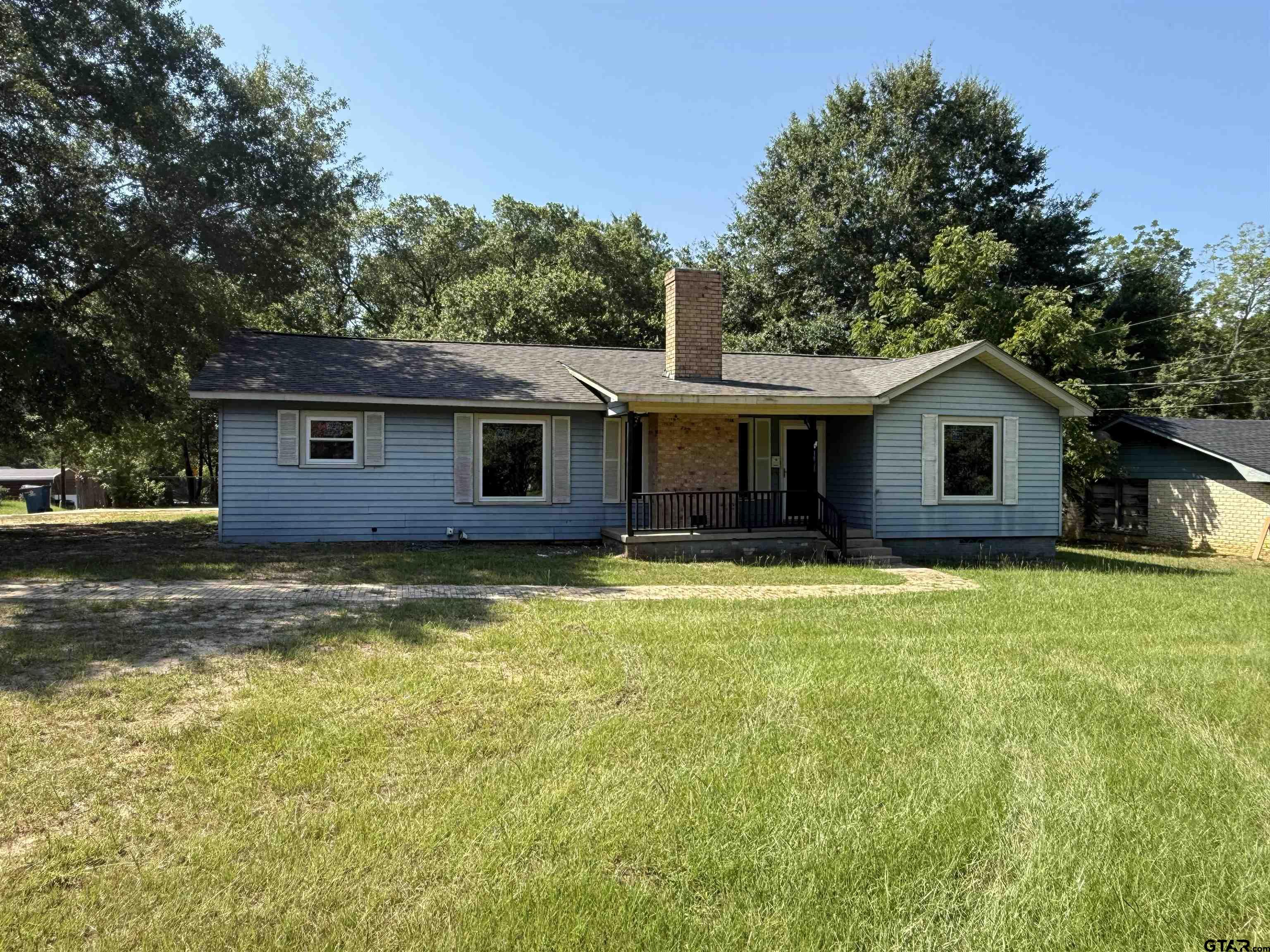 1602 E Main Property Photo 1