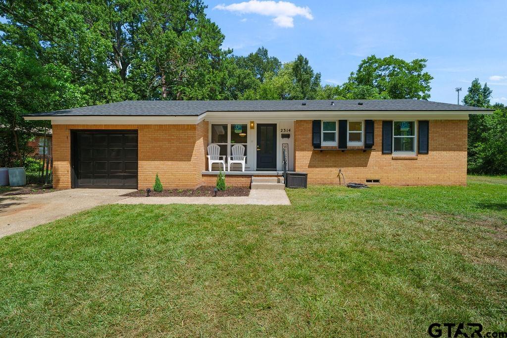 2314 Pleasant Dr Property Photo 1