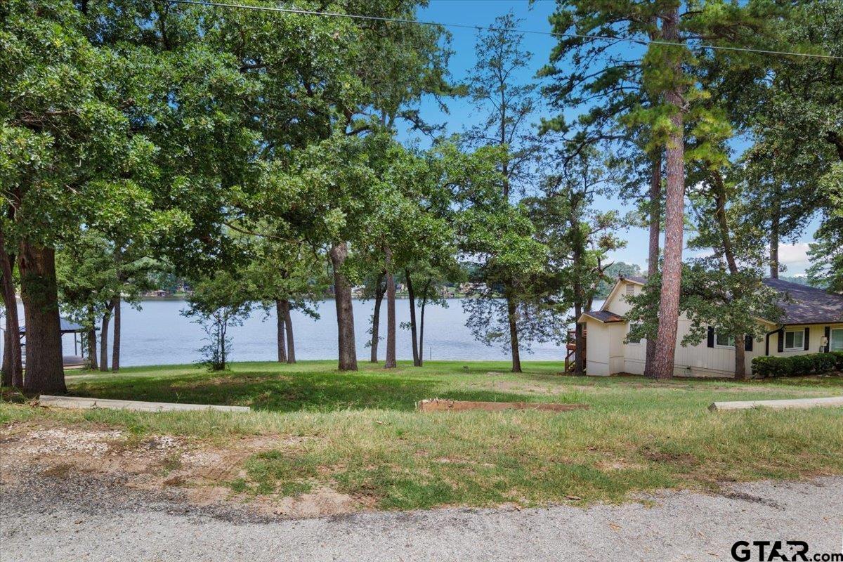 304 Hideaway Lane Central Property Photo 7