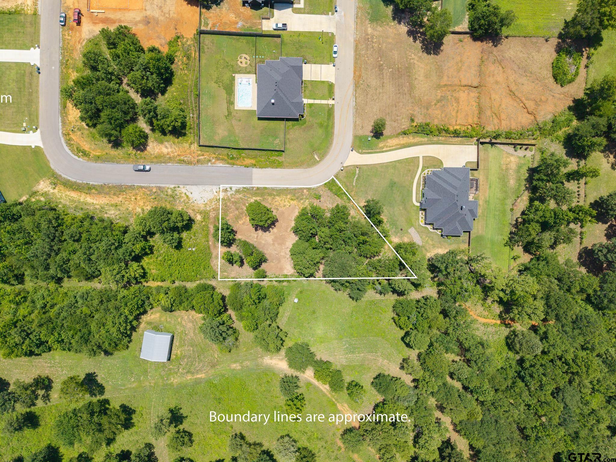 21019 Patriot Circle Property Photo 1