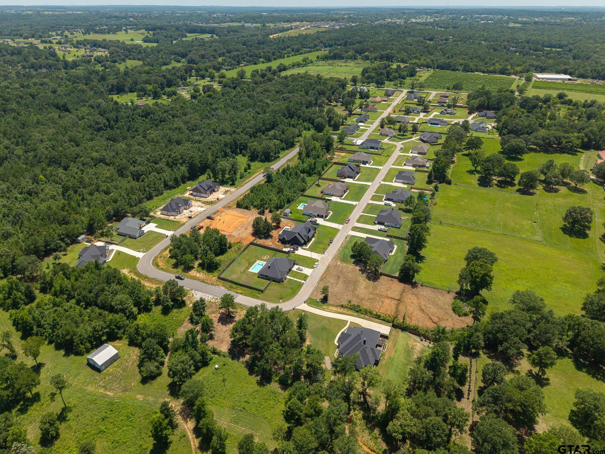 21019 Patriot Circle Property Photo 12