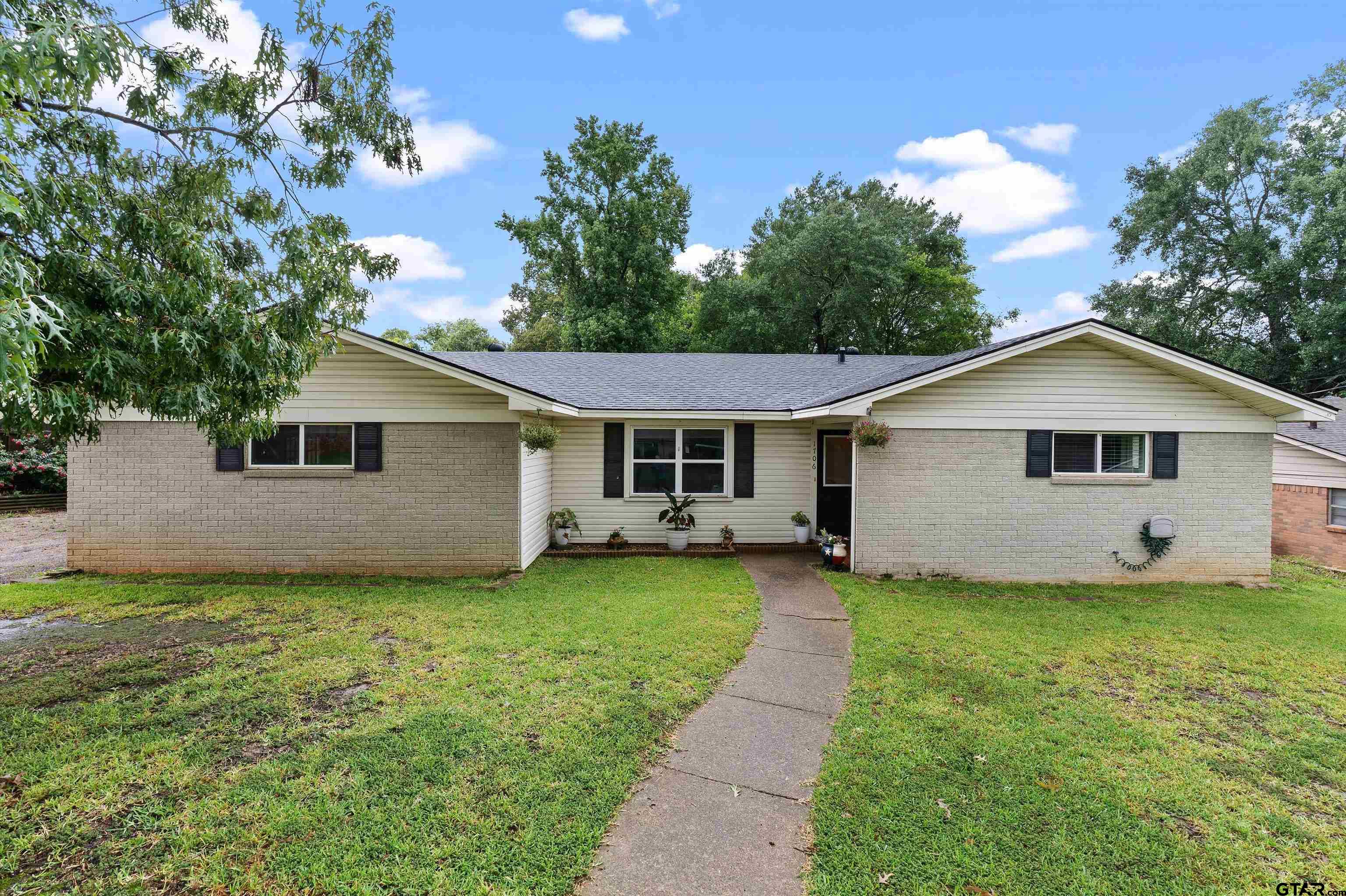 1706 Timberline Dr Property Photo 1