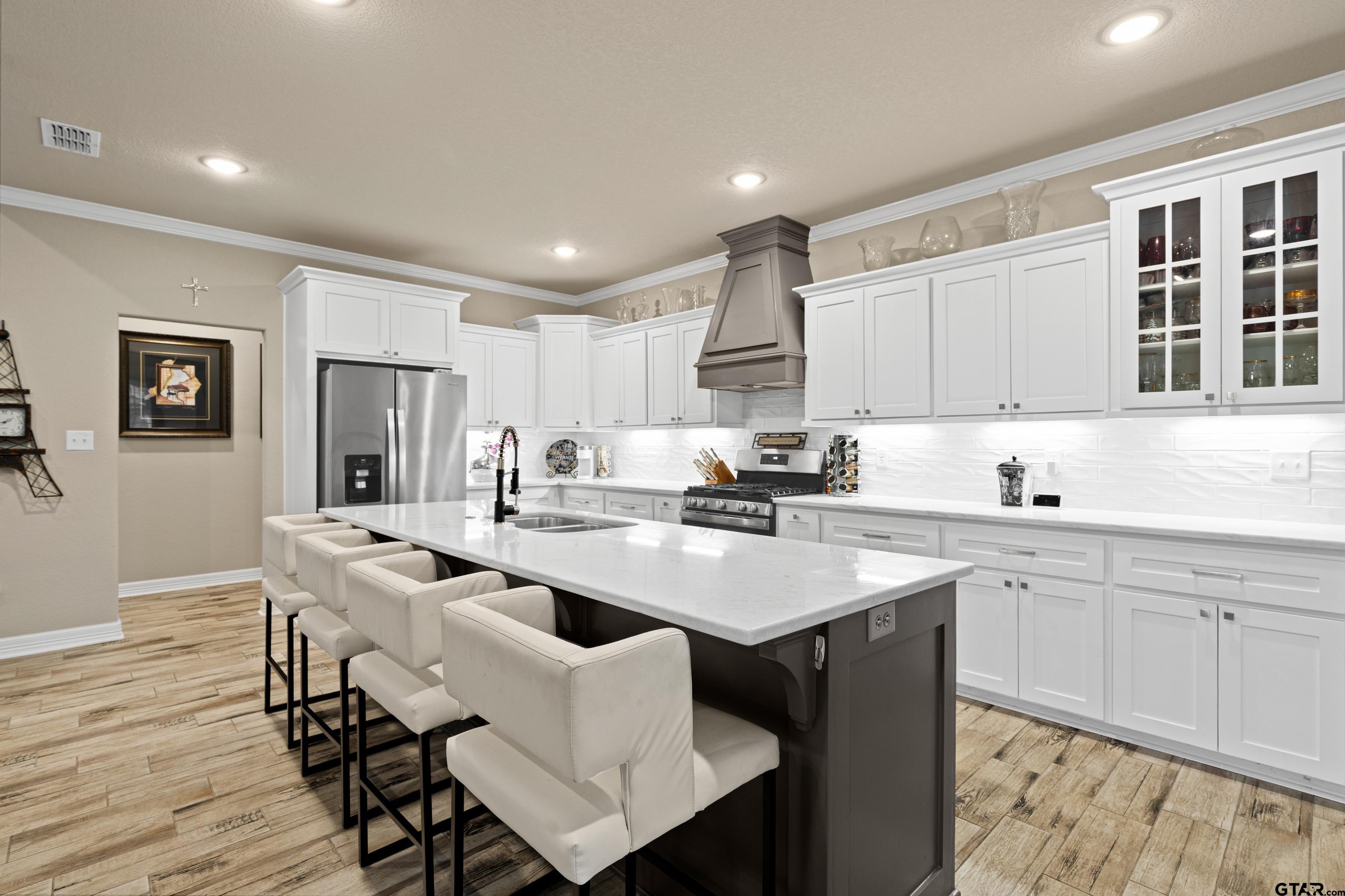 168 Stonegate Property Photo 13
