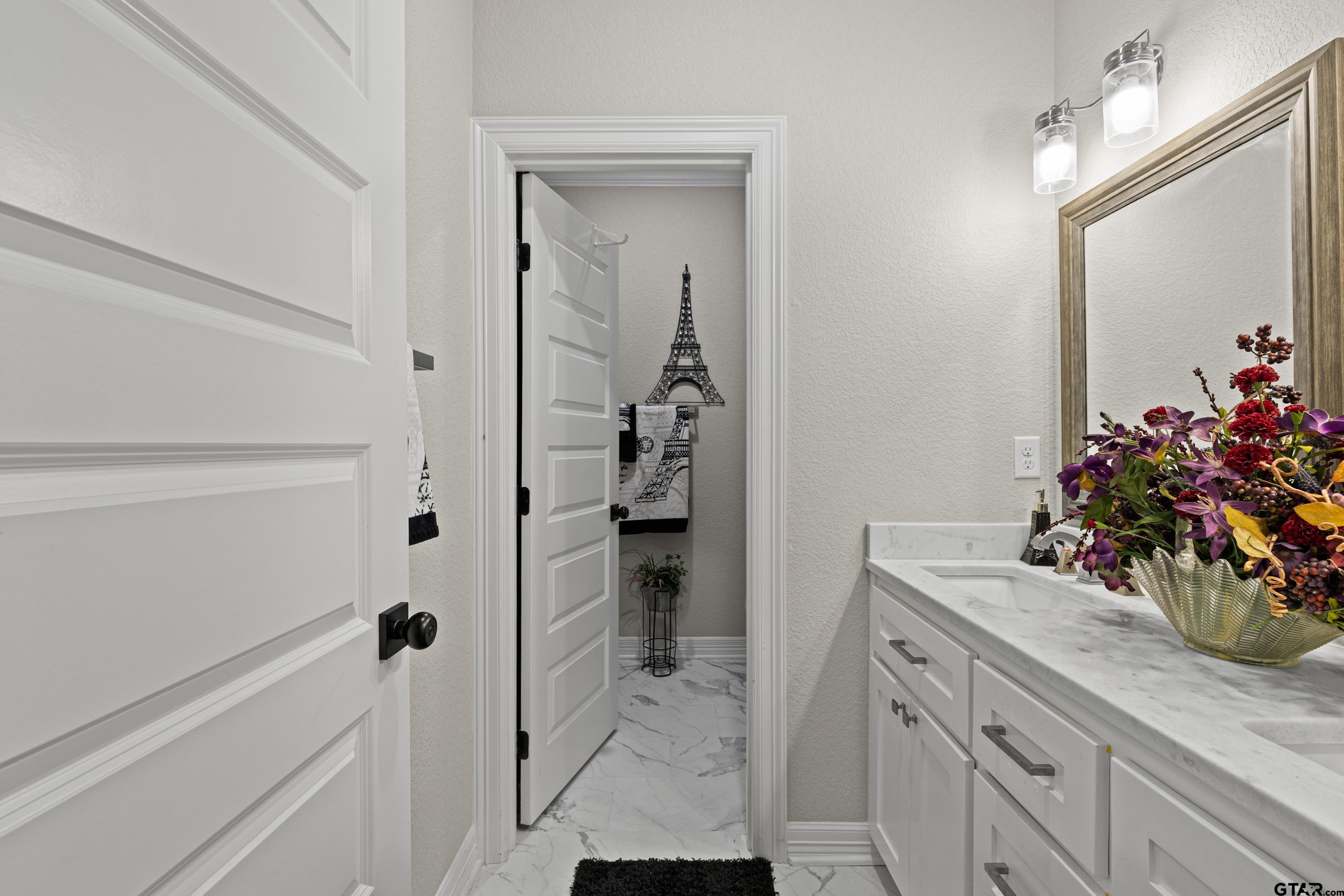 168 Stonegate Property Photo 20