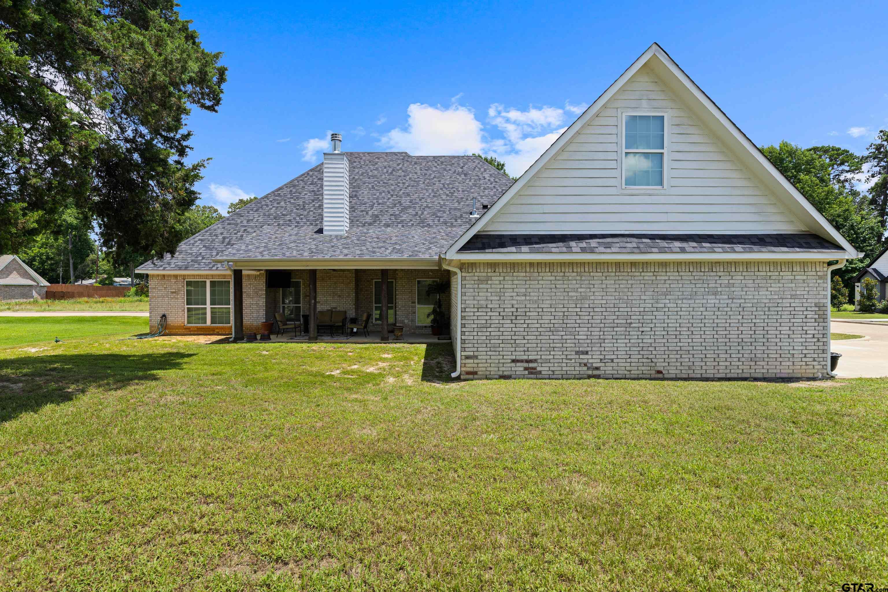 168 Stonegate Property Photo 37