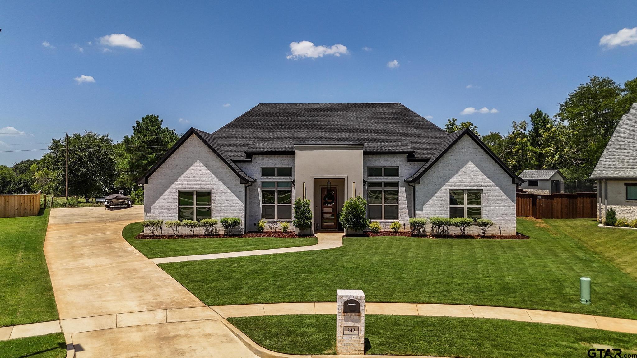 242 Serenity Dr