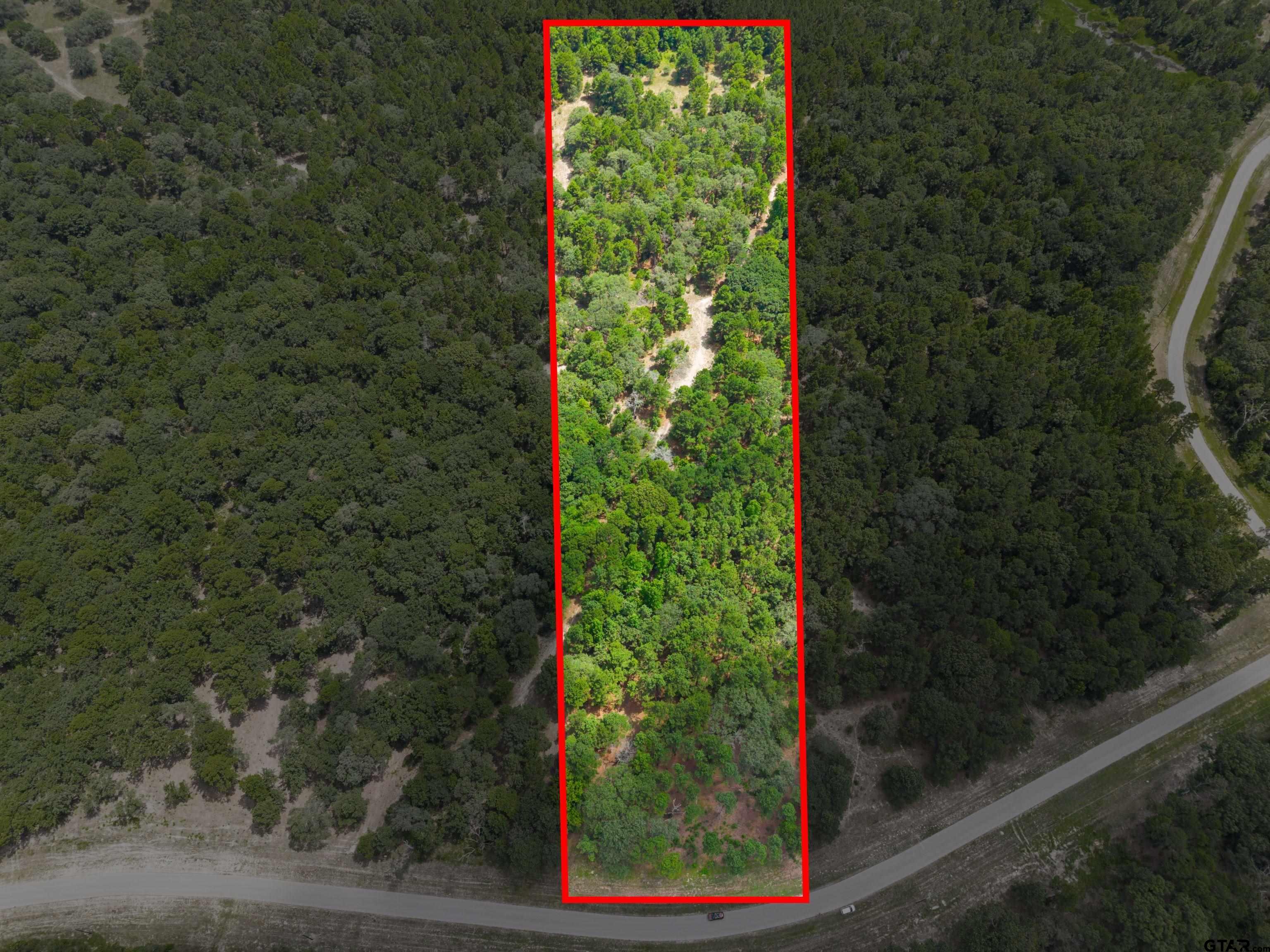 3195 Shadow Pine Drive Property Photo 3