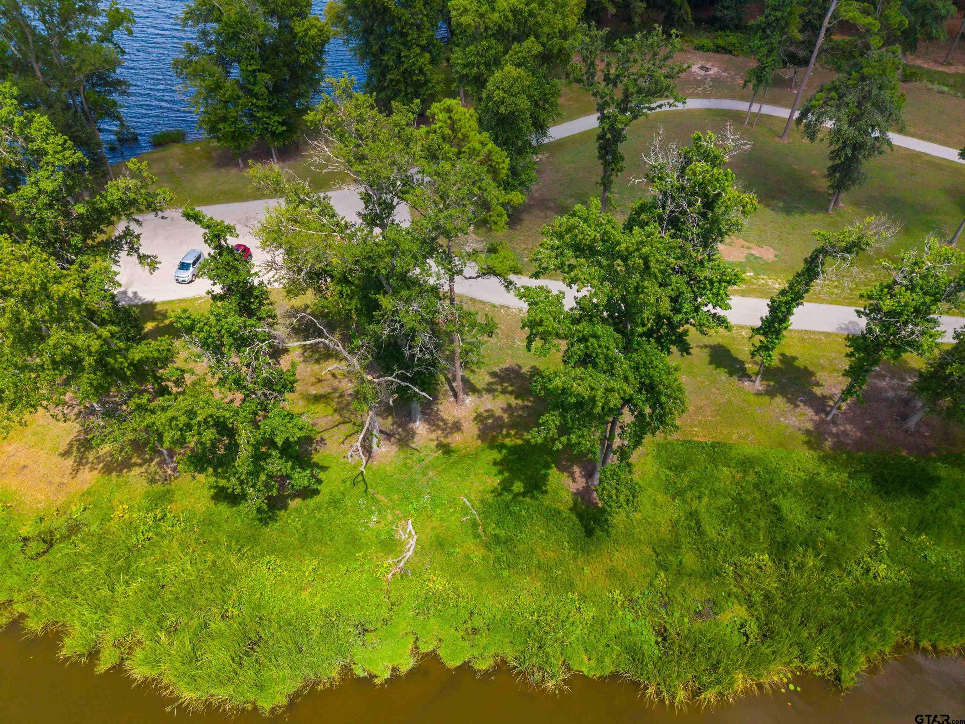 3195 Shadow Pine Drive Property Photo 12