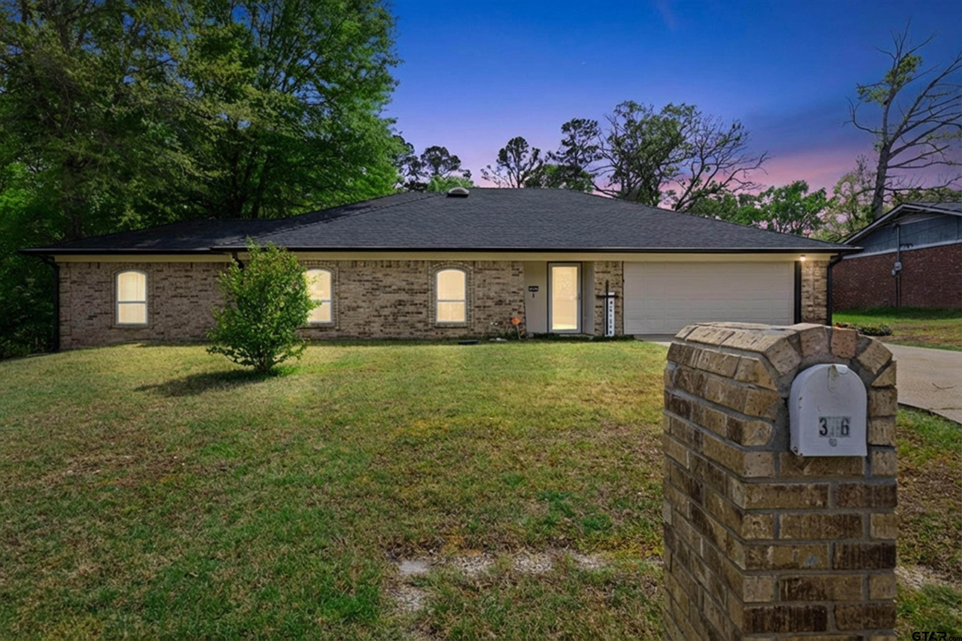 306 Bermuda Dr. Property Photo 1