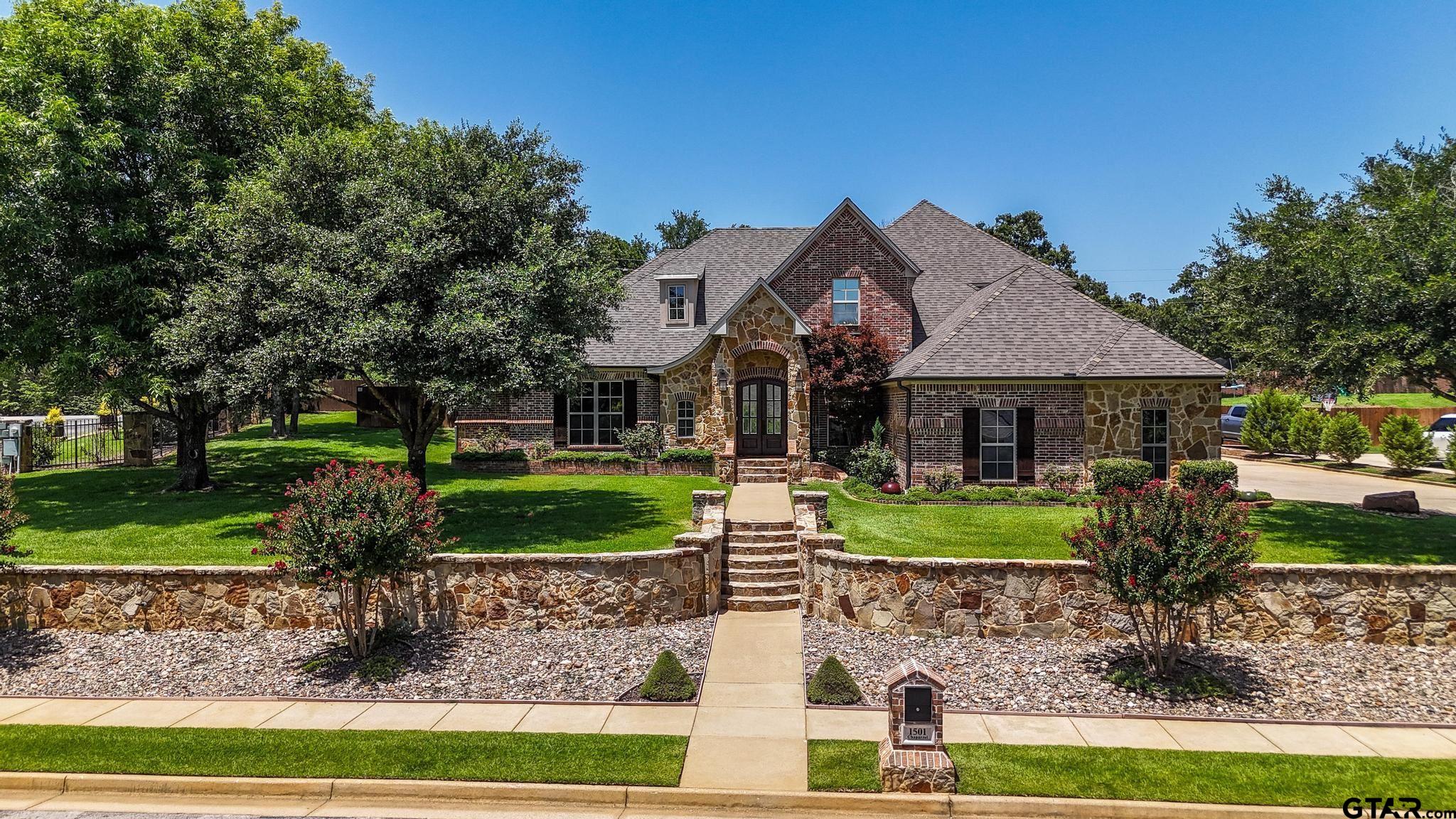 1501 Chaparrel Run Property Photo 1