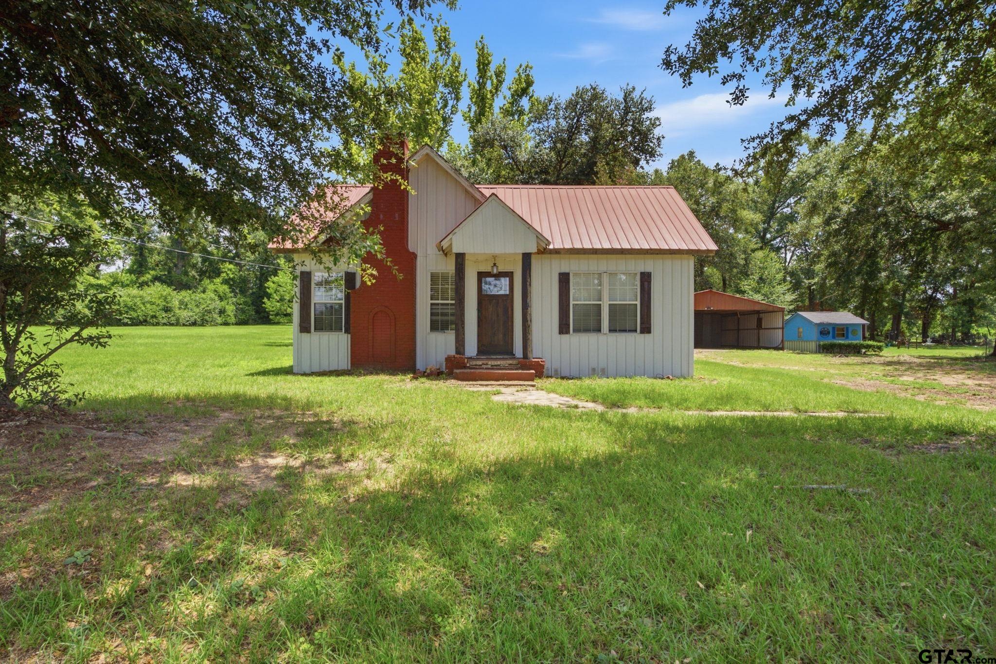 506 E Longview St