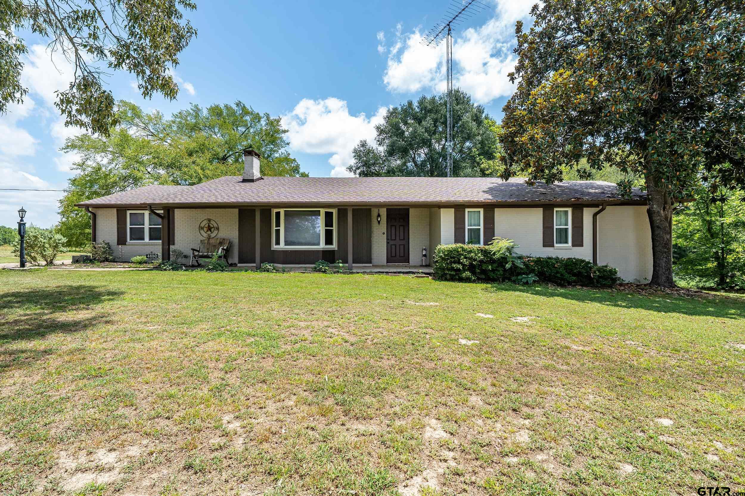 4850 Cr 1405 Property Photo 1