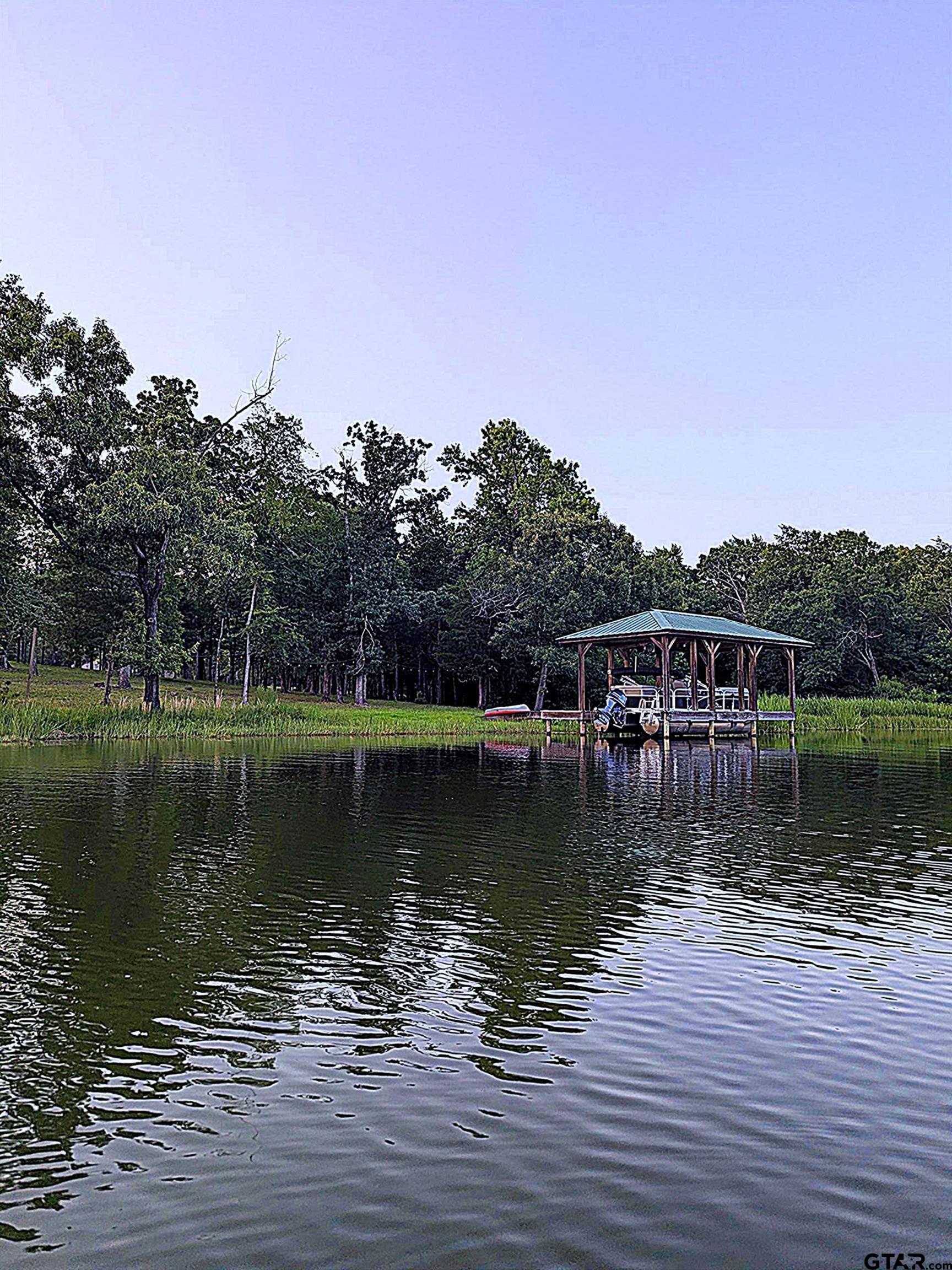 0 Striper Cover Property Photo 4