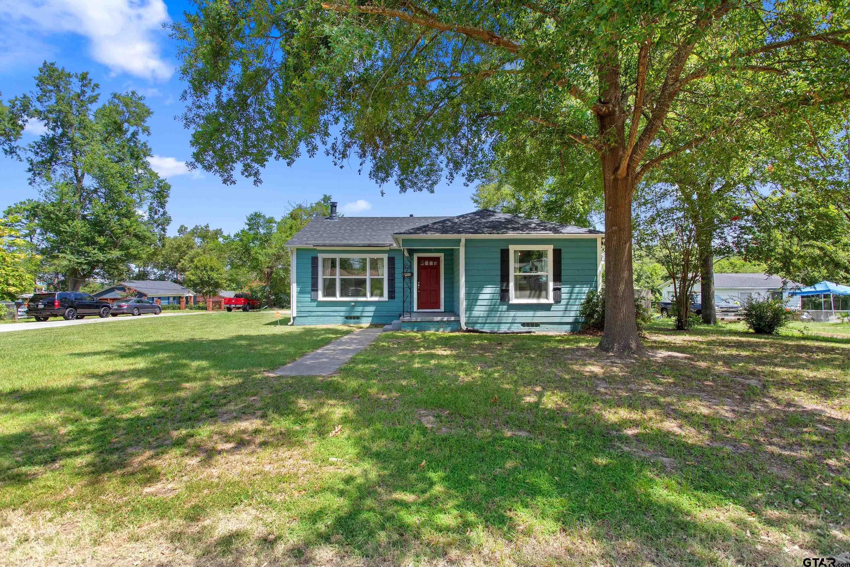 1126 Skyline Street Property Photo 1