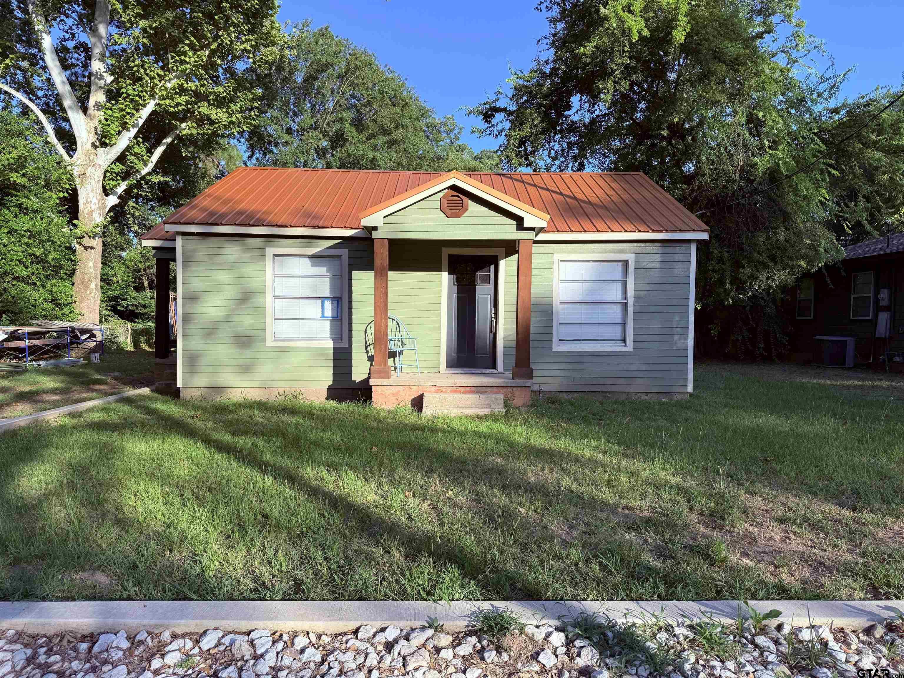 917 Sherrill St.