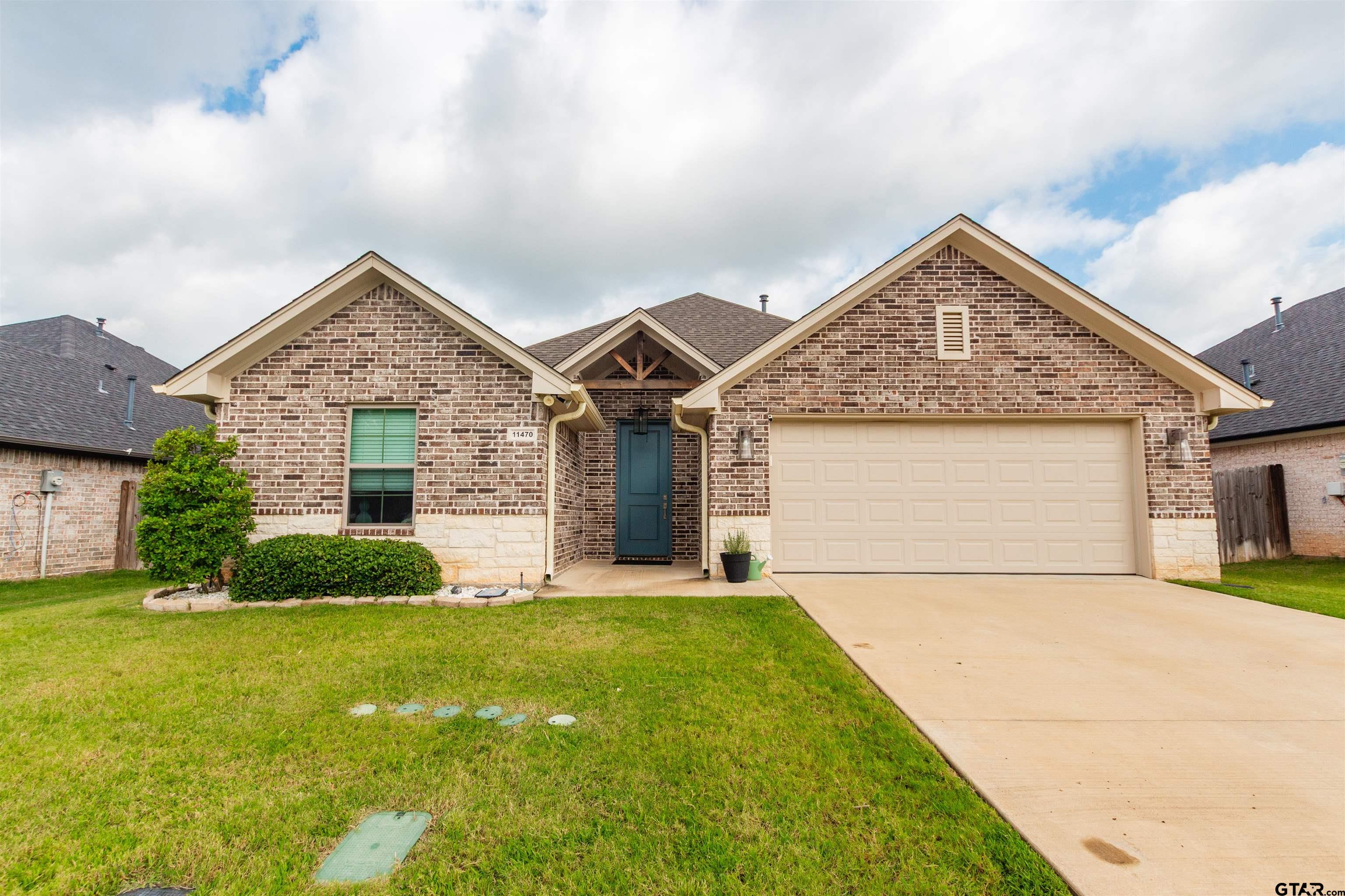 11470 Lindsey Garden Dr Property Photo 1