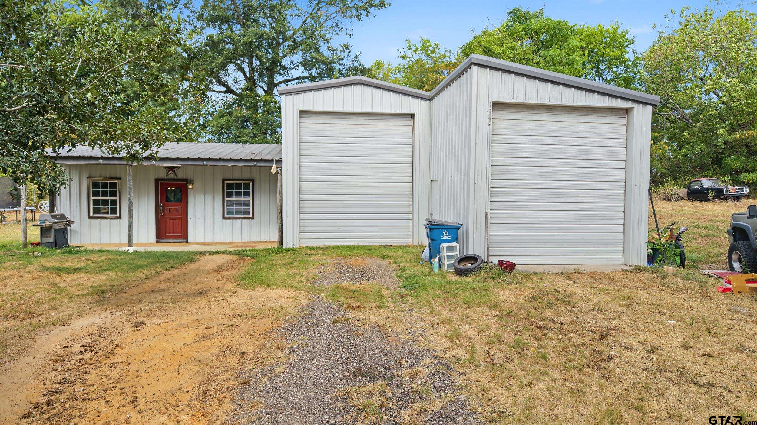 1107 Sanders St. Property Photo 1